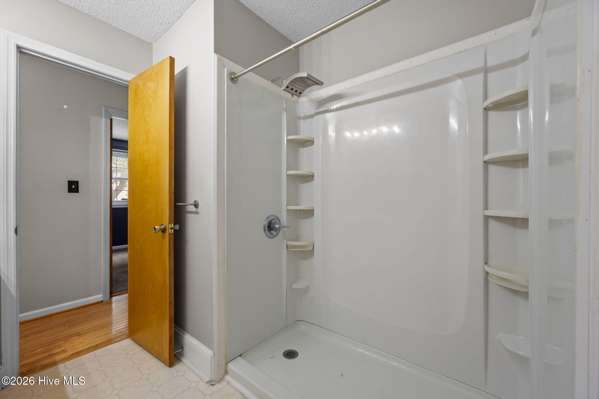 100554192 | Photo 53