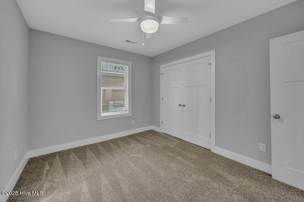 100525304 | Photo 16