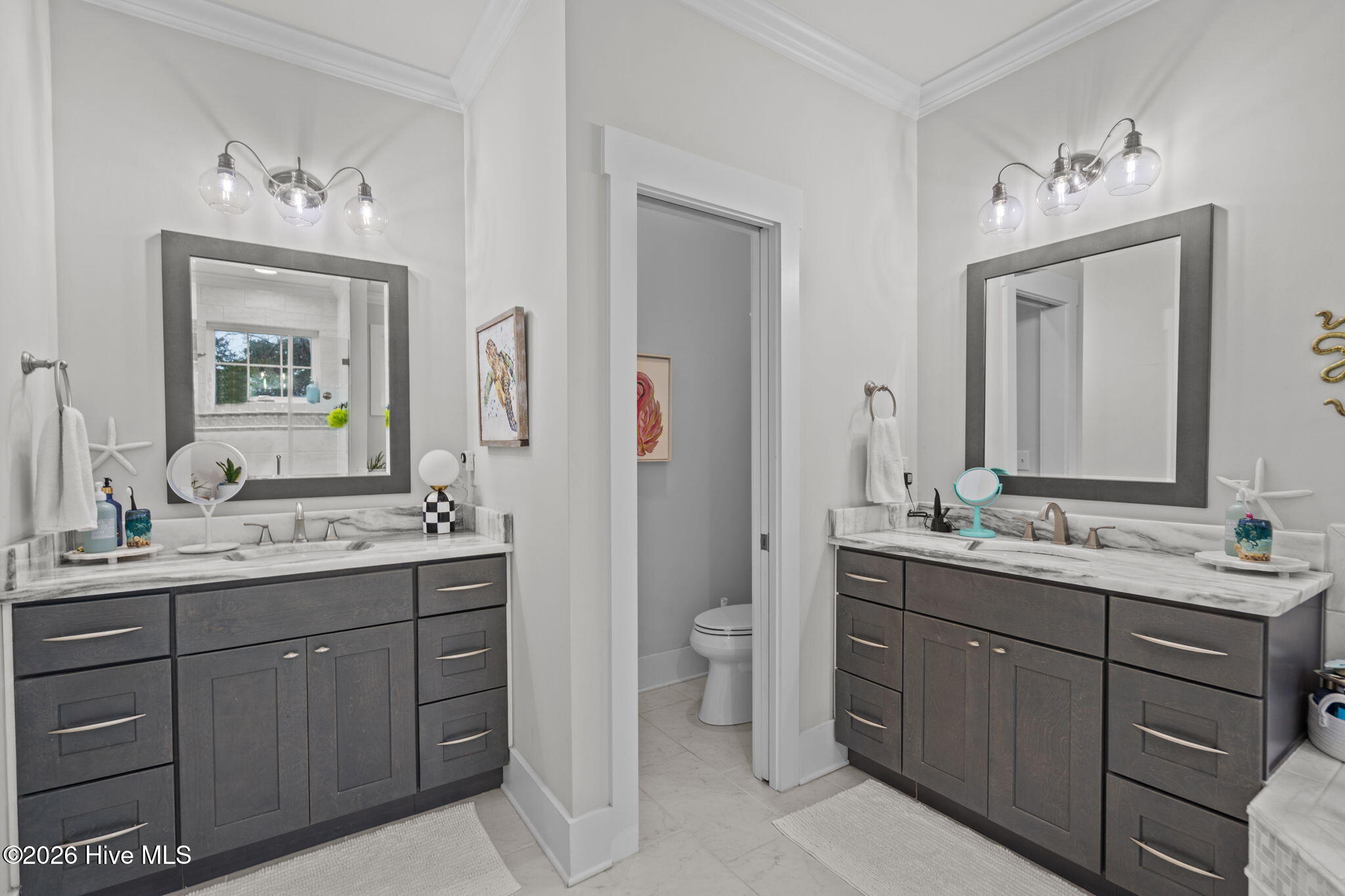 100549491 | Photo 22