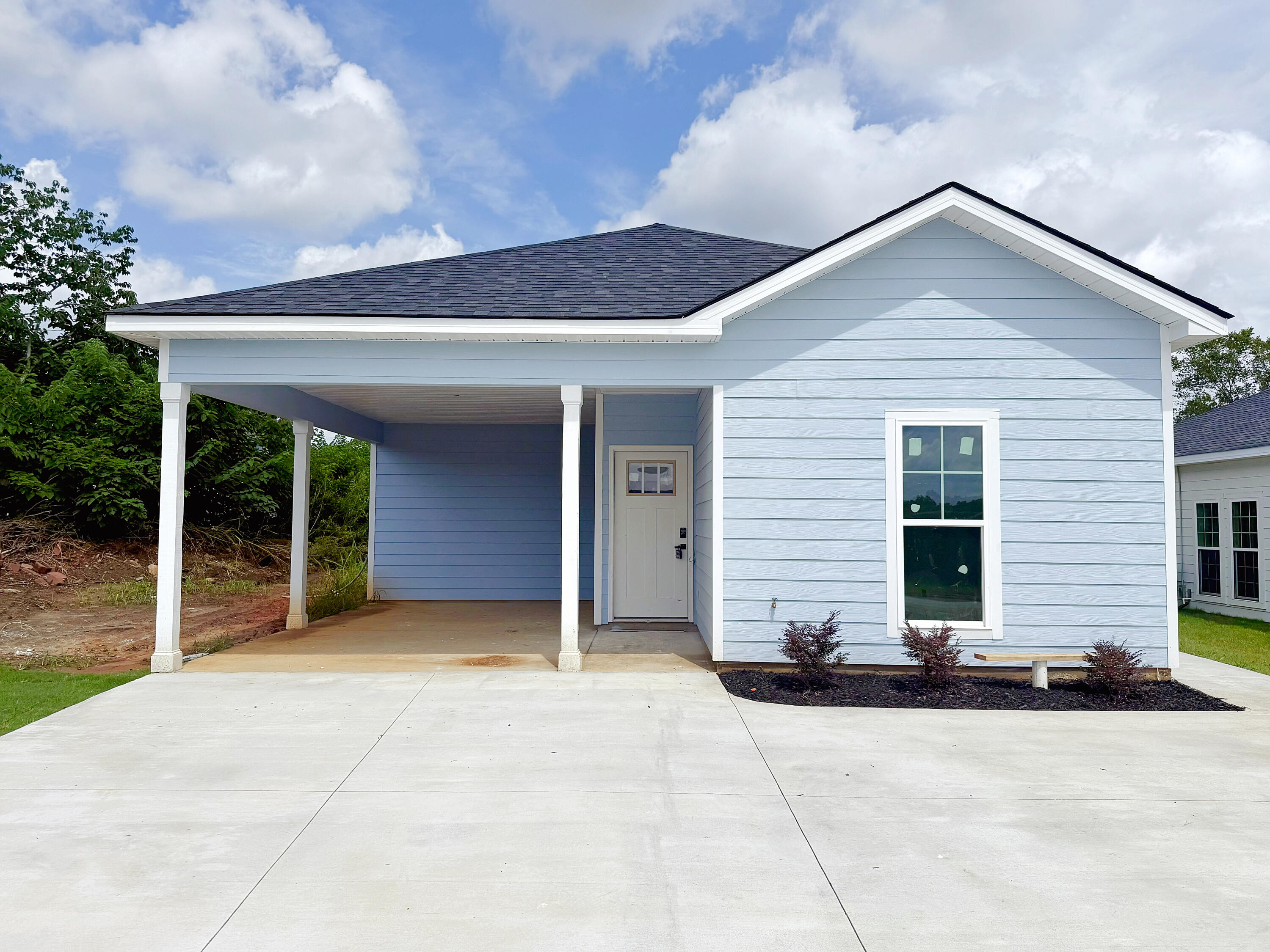 1761 Old Savannah Rd