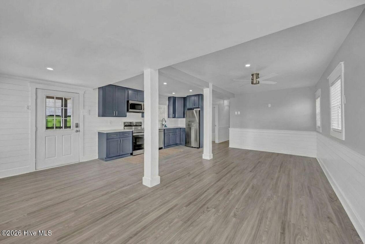 100556468 | Photo 17