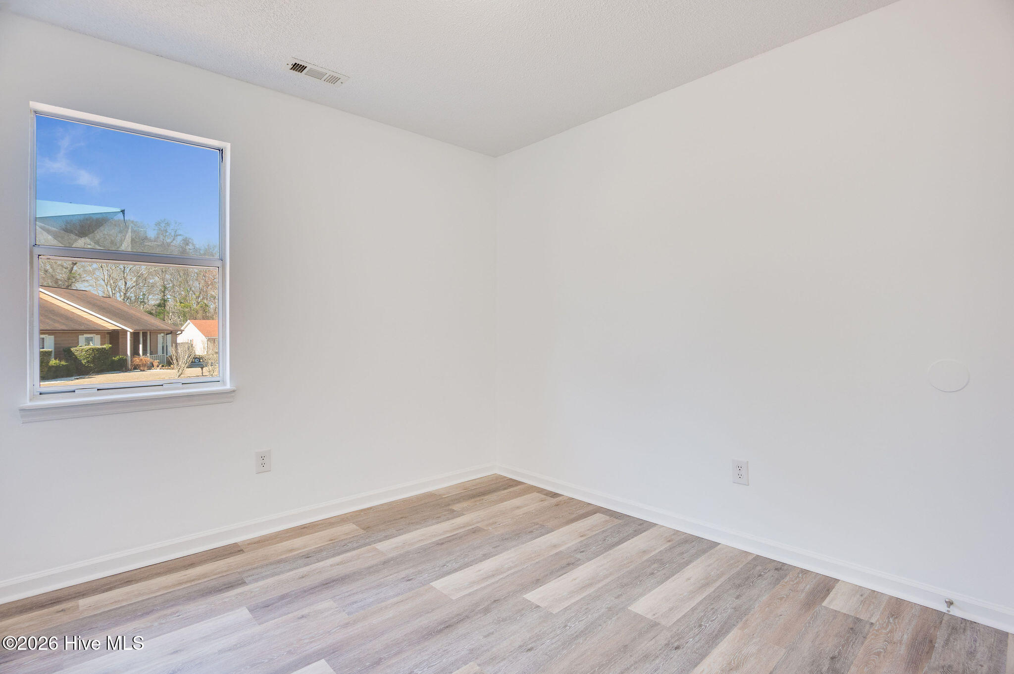 100556474 | Photo 21