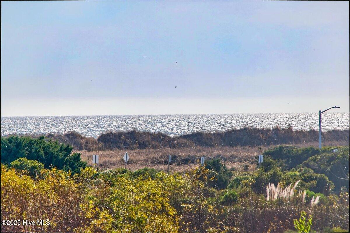 100542935 | Photo 40