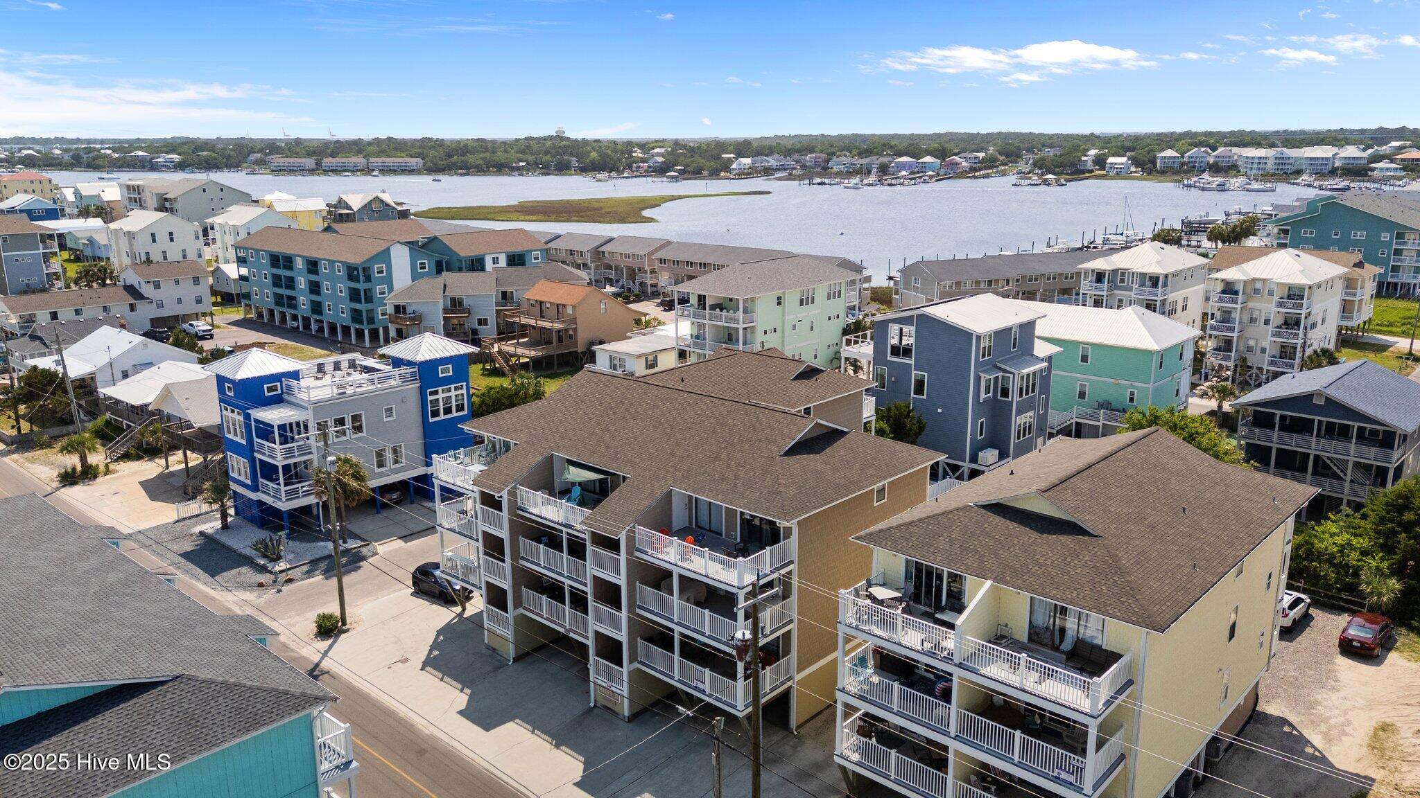 100509298 | Photo 49