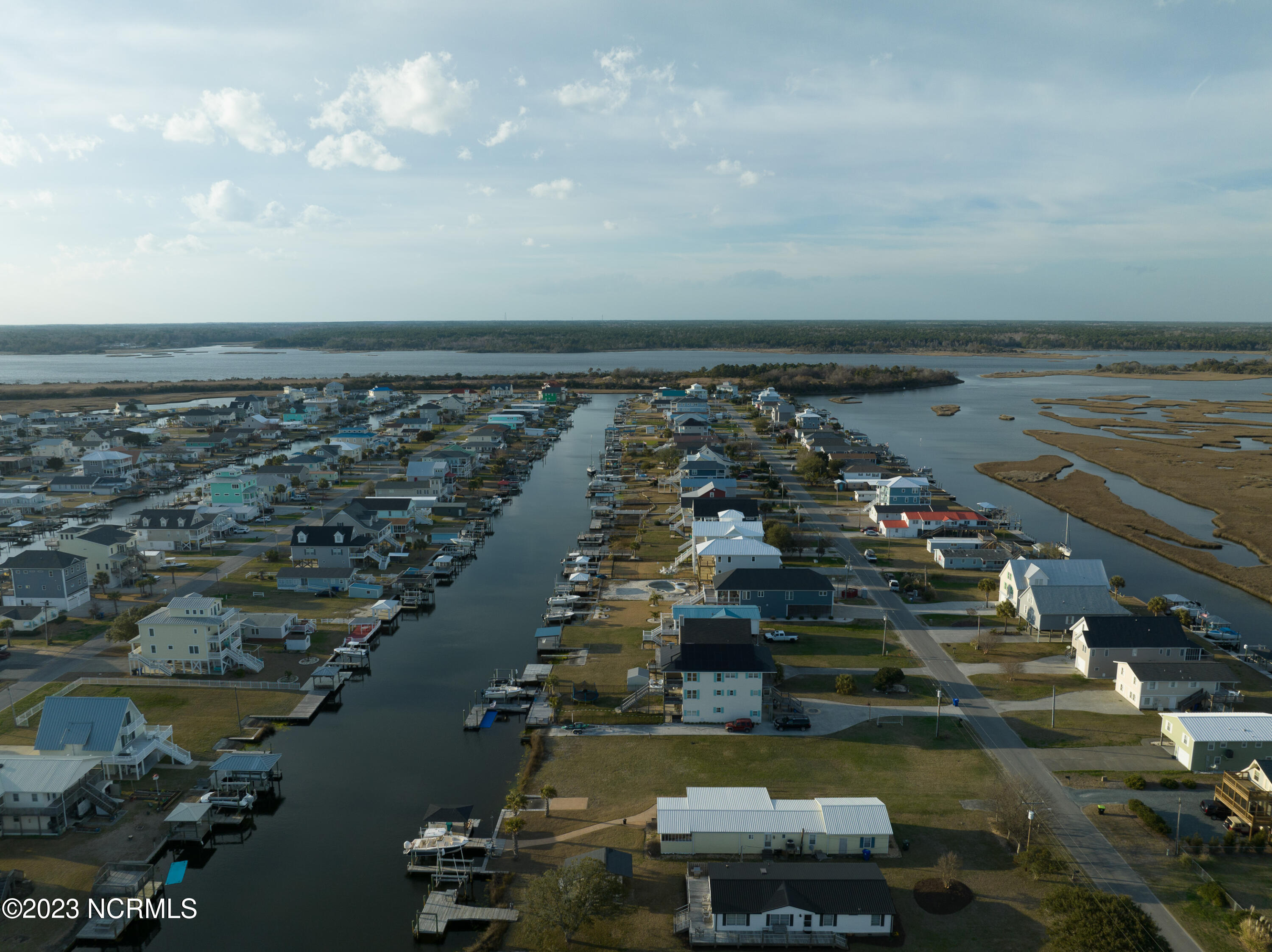 100525018 | Photo 39