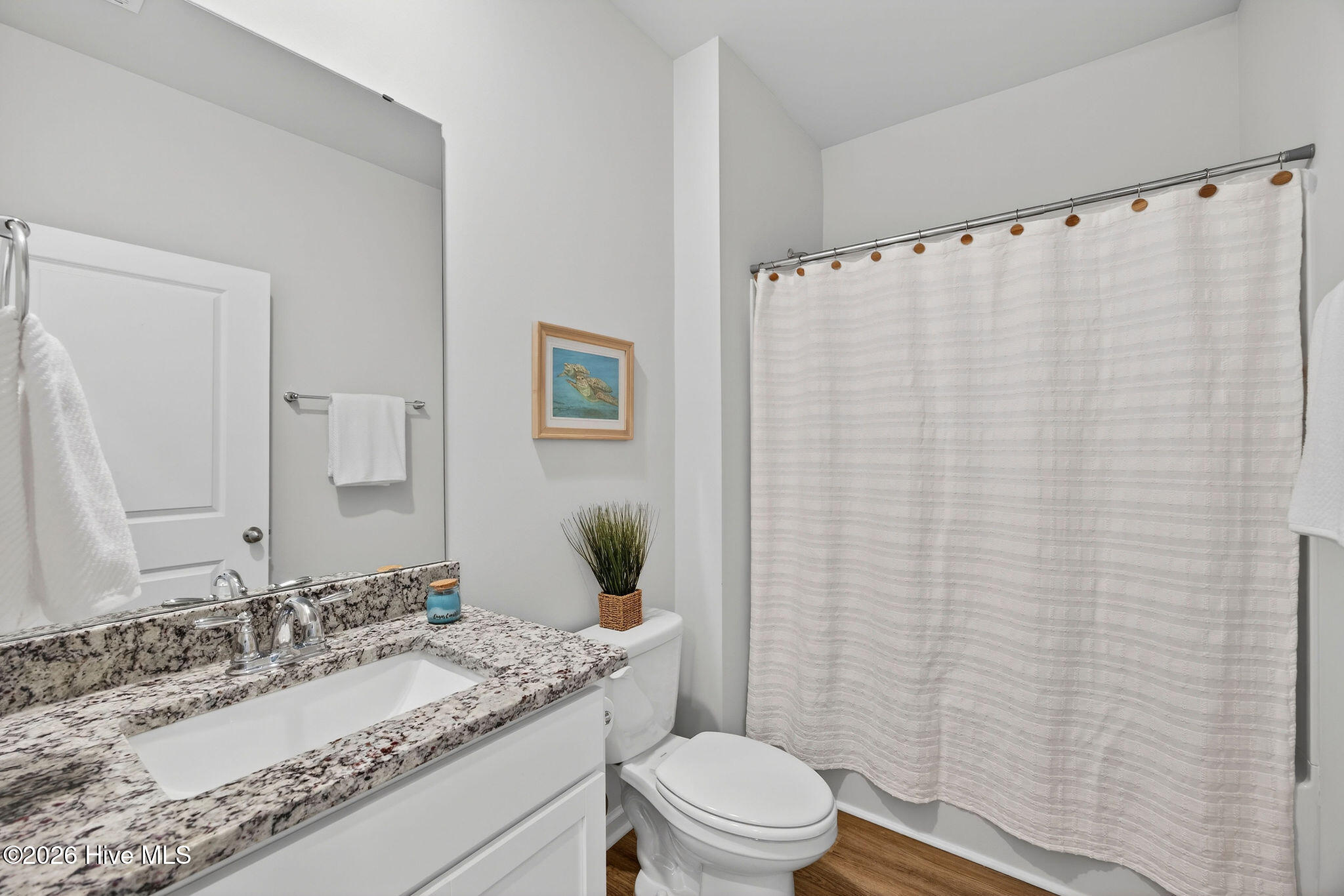 100549291 | Photo 23