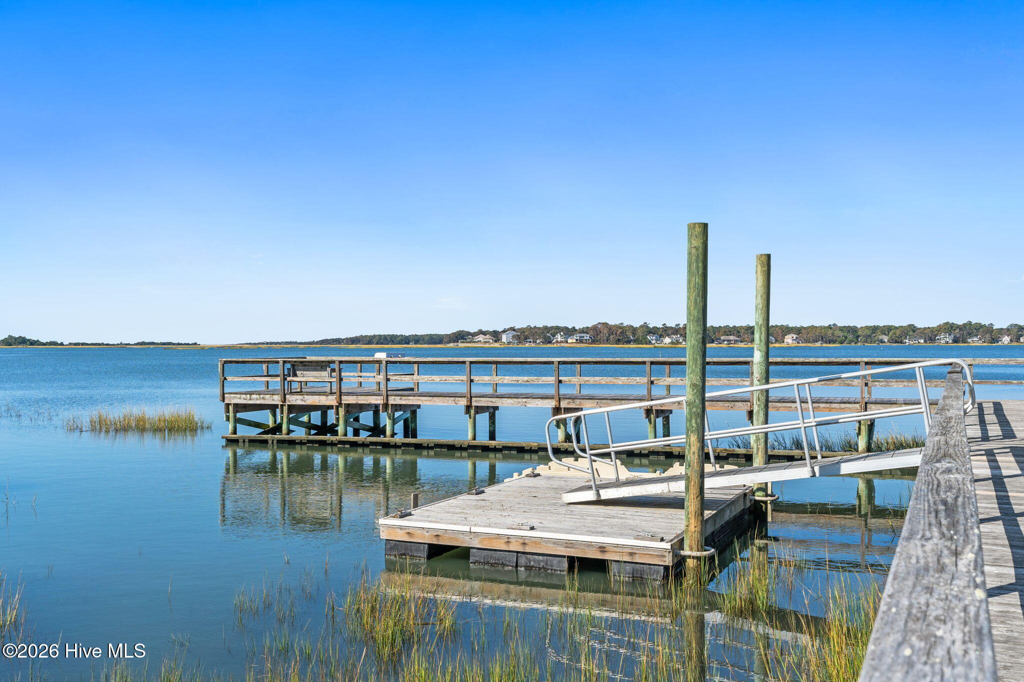 100567404 | Photo 27