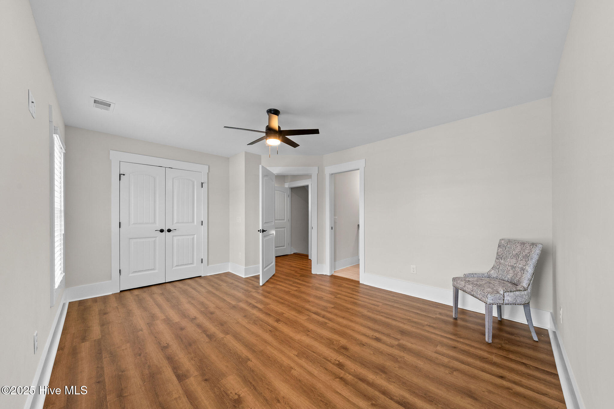 100521621 | Photo 52