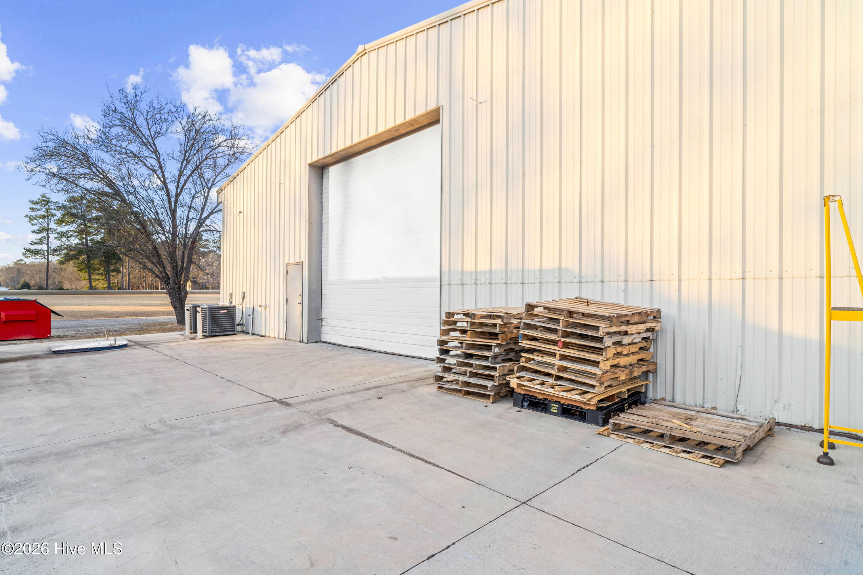 100549965 | Photo 24