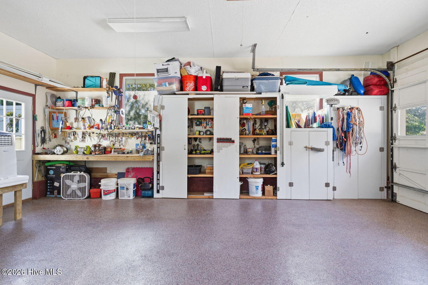 100555679 | Photo 53