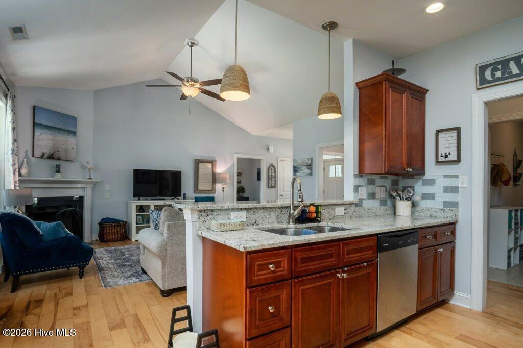 100569625 | Photo 20