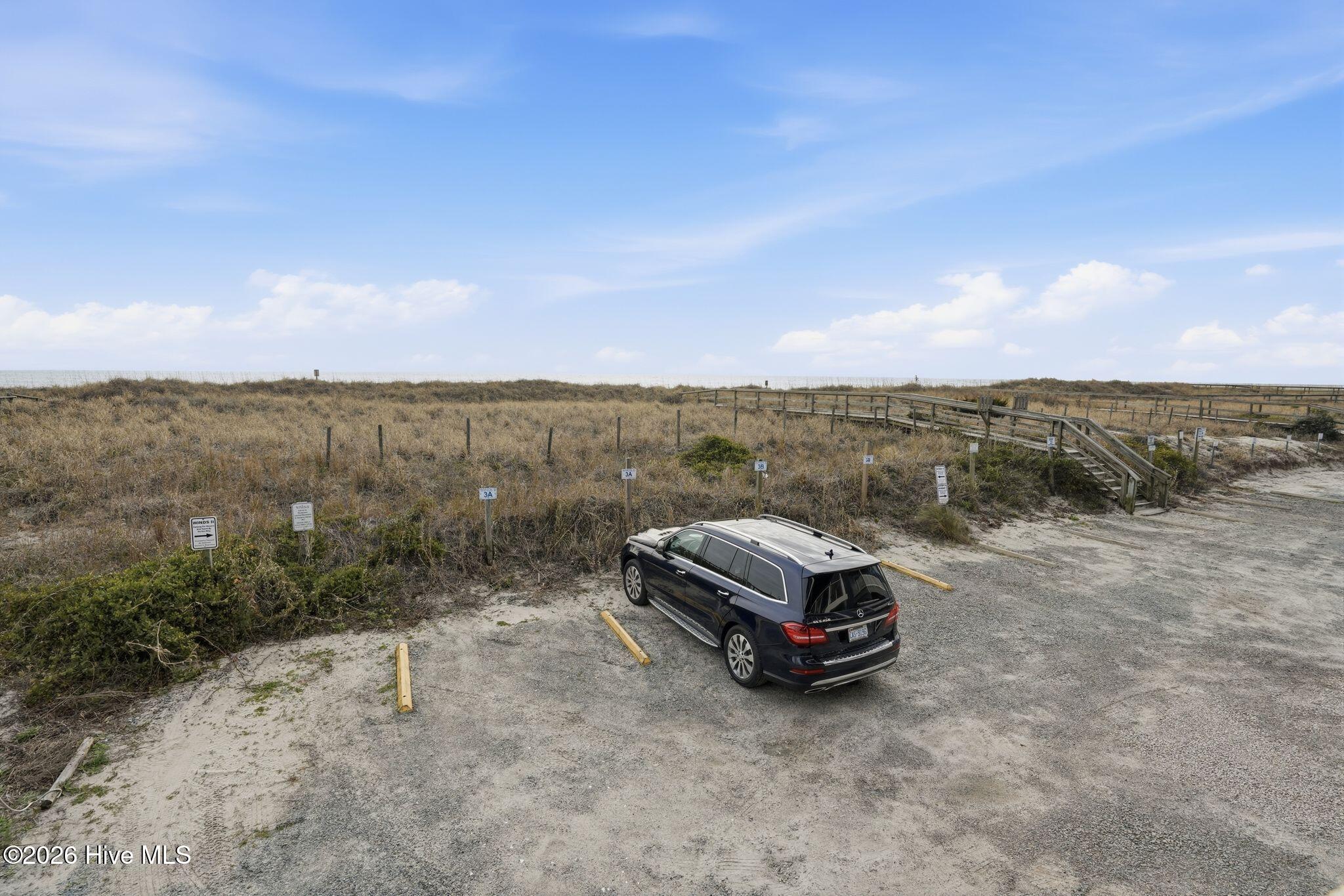 100557283 | Photo 16