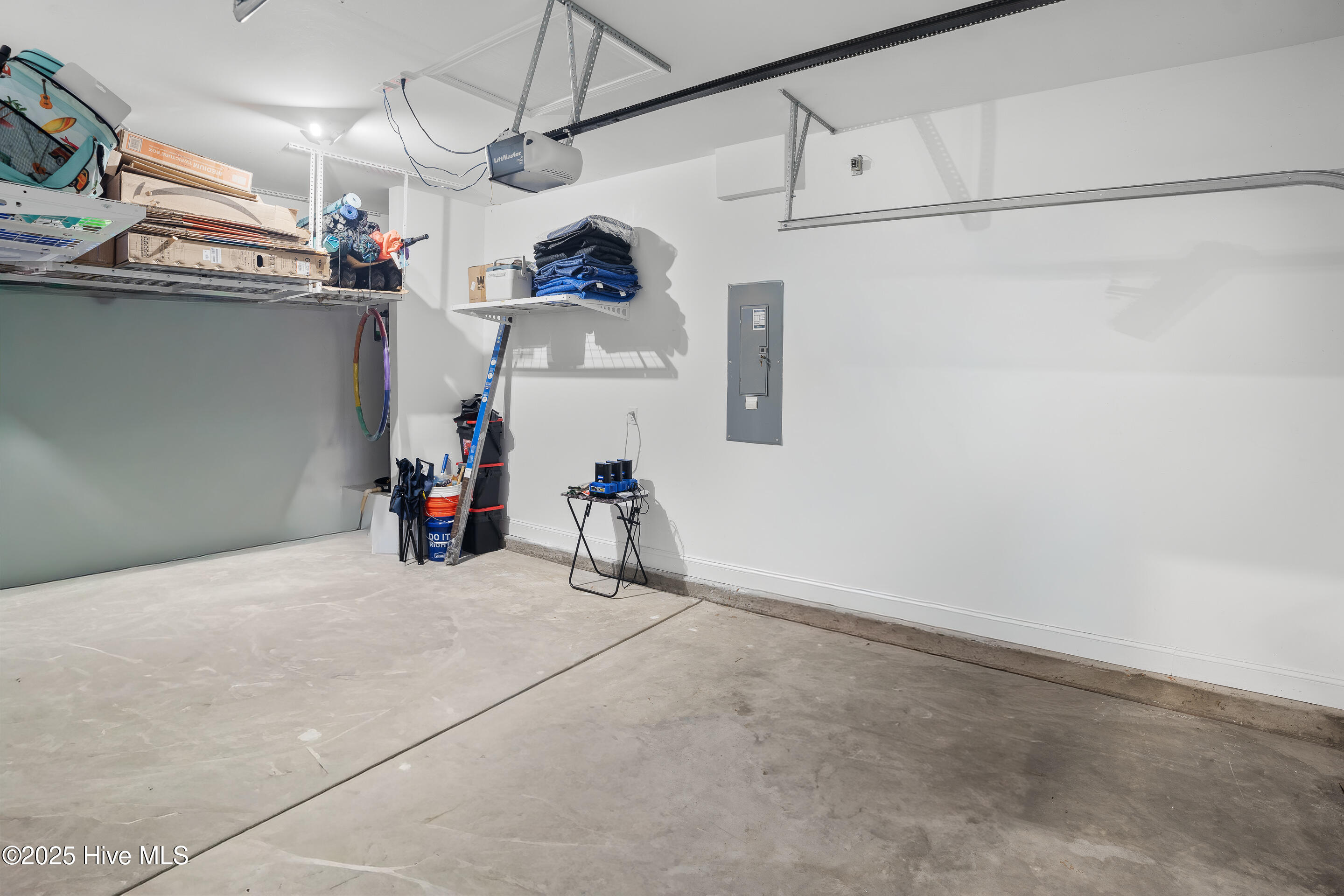 100526662 | Photo 65