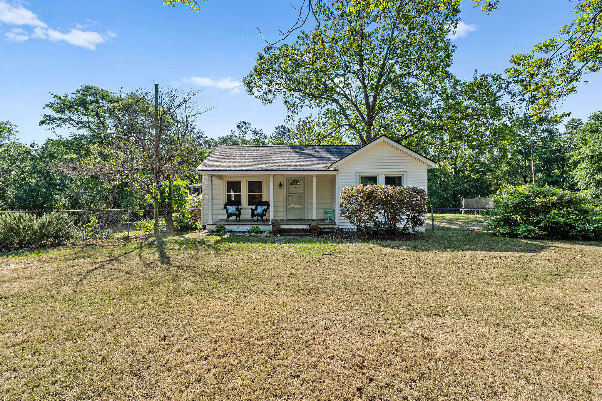 Undisclosed Address, Batesburg-leesville, SC, 29006