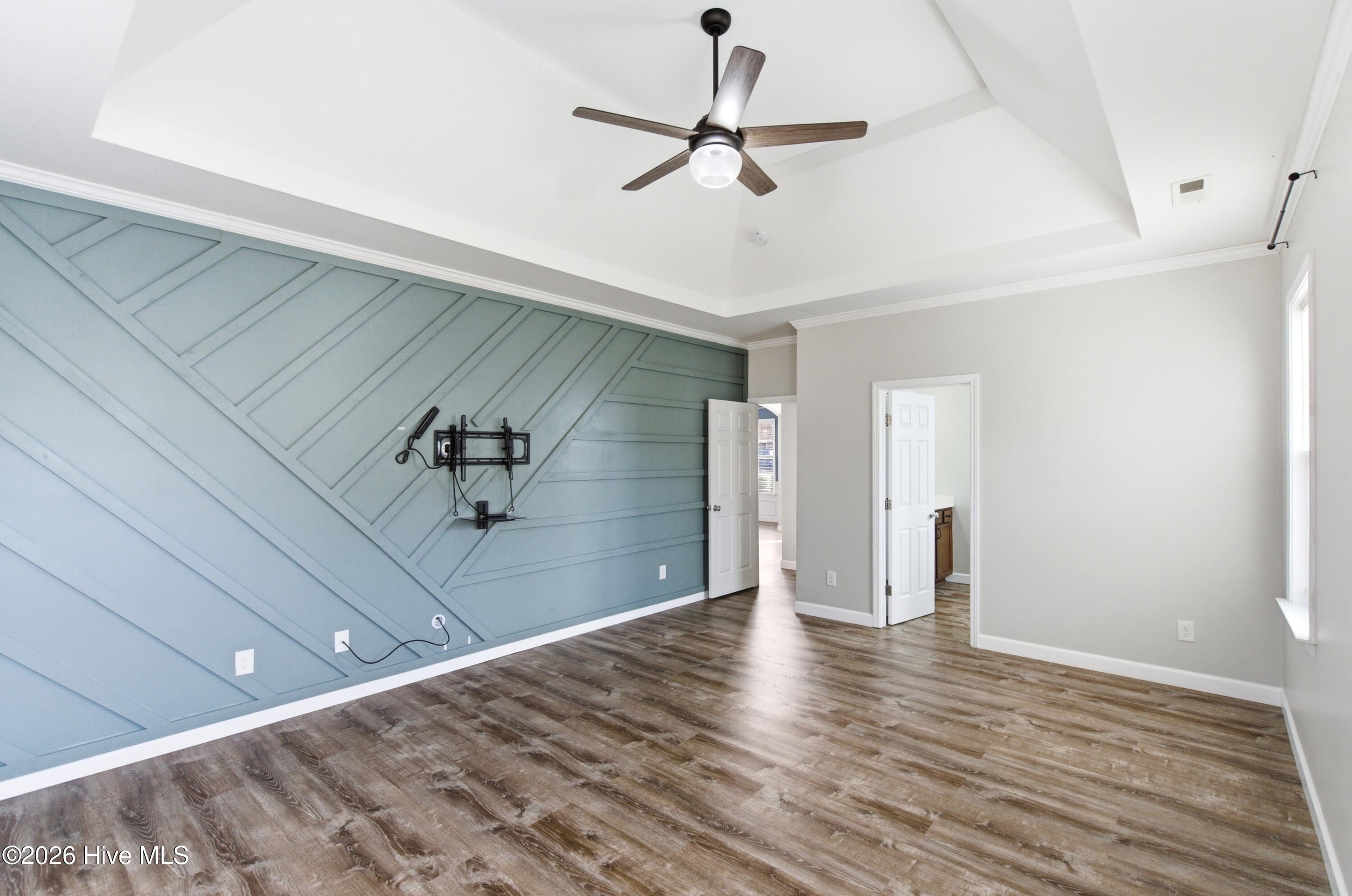 100558662 | Photo 42