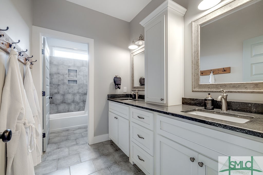 Guest bath 2