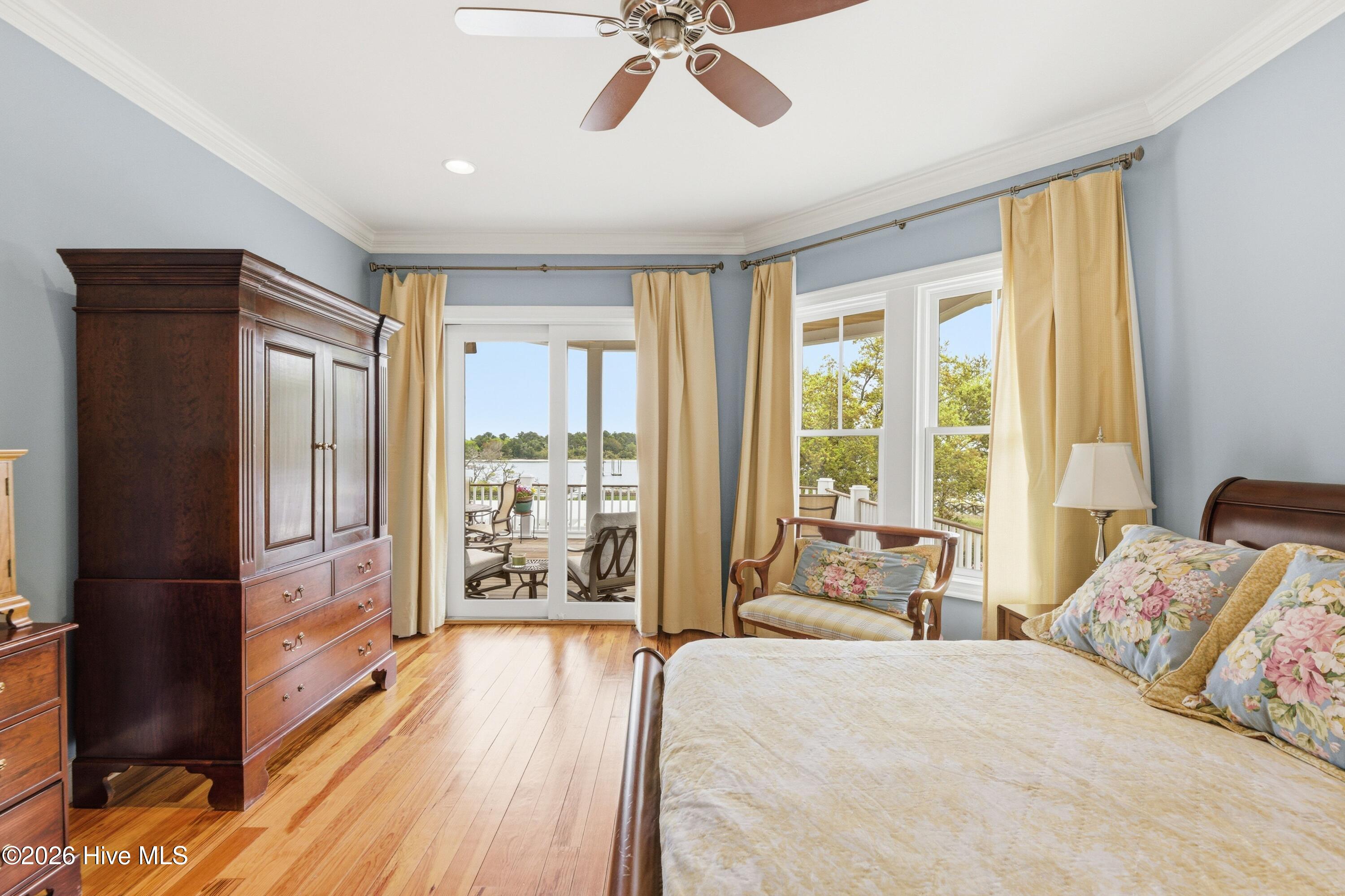 100564058 | Photo 47