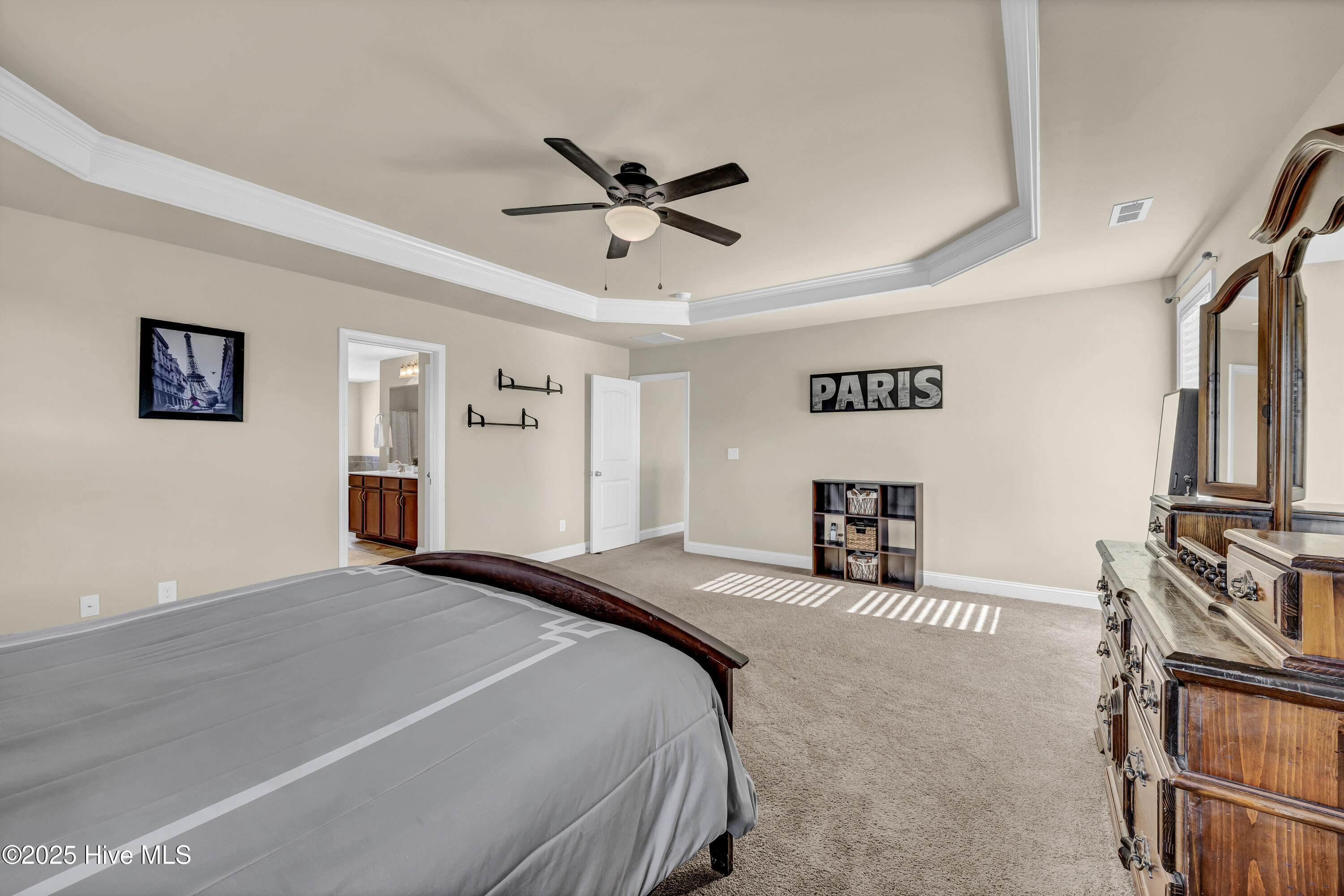 100549704 | Photo 27