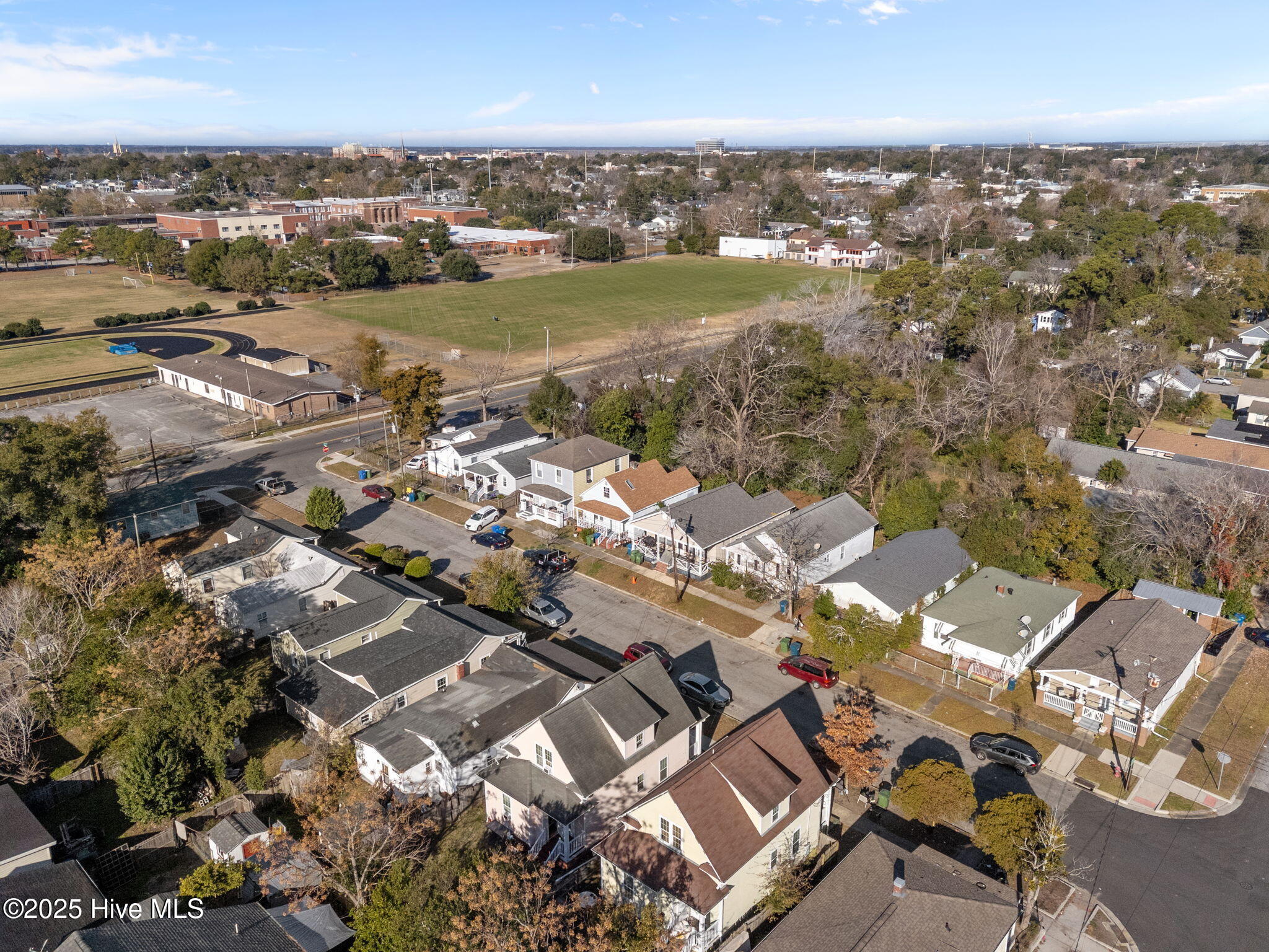 100545676 | Photo 11