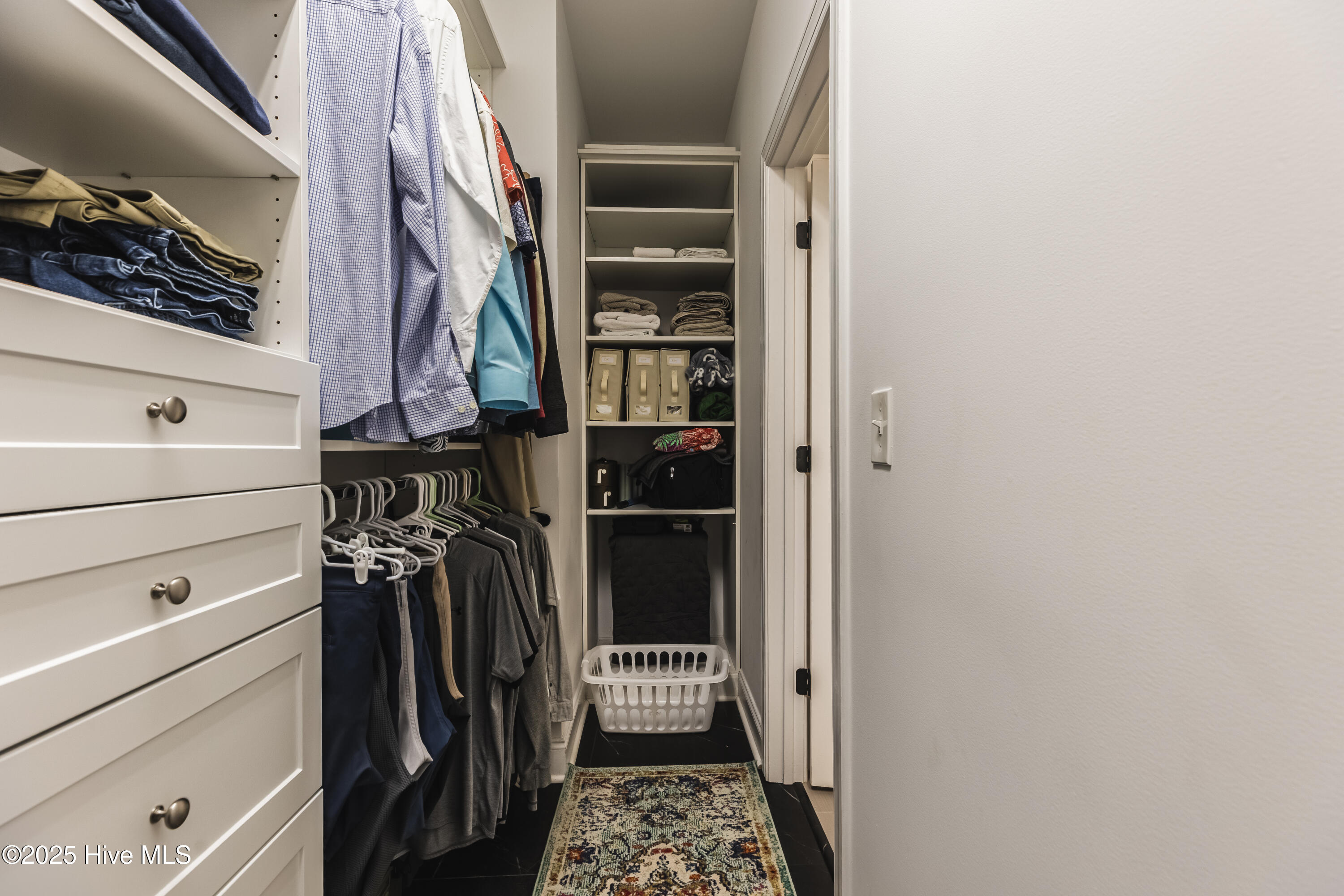 100542426 | Photo 26