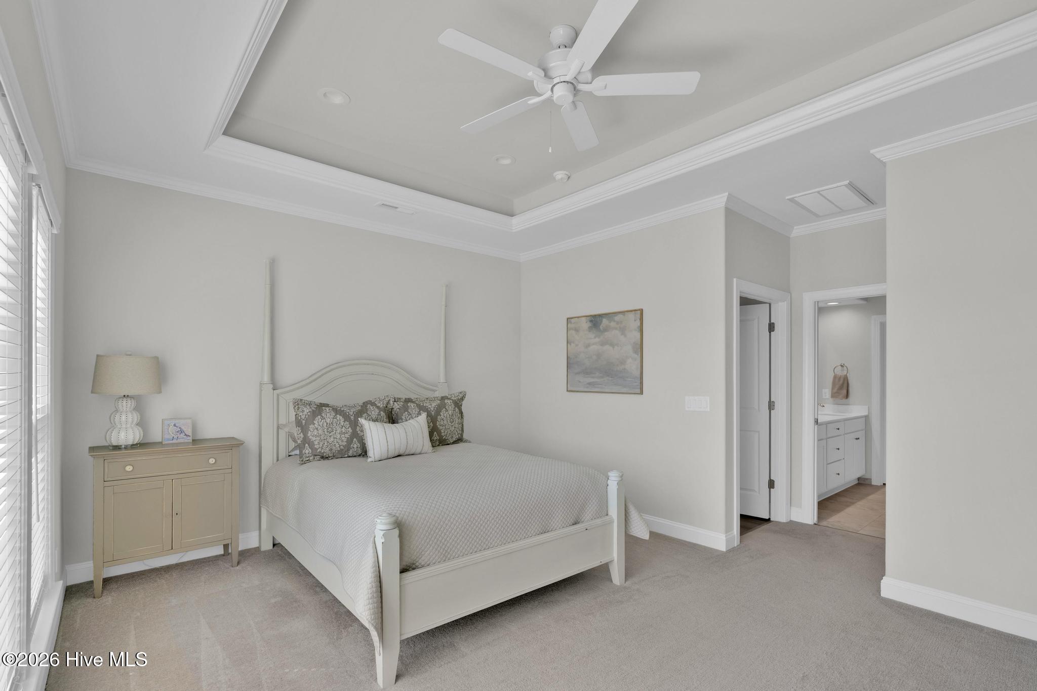 100567650 | Photo 27