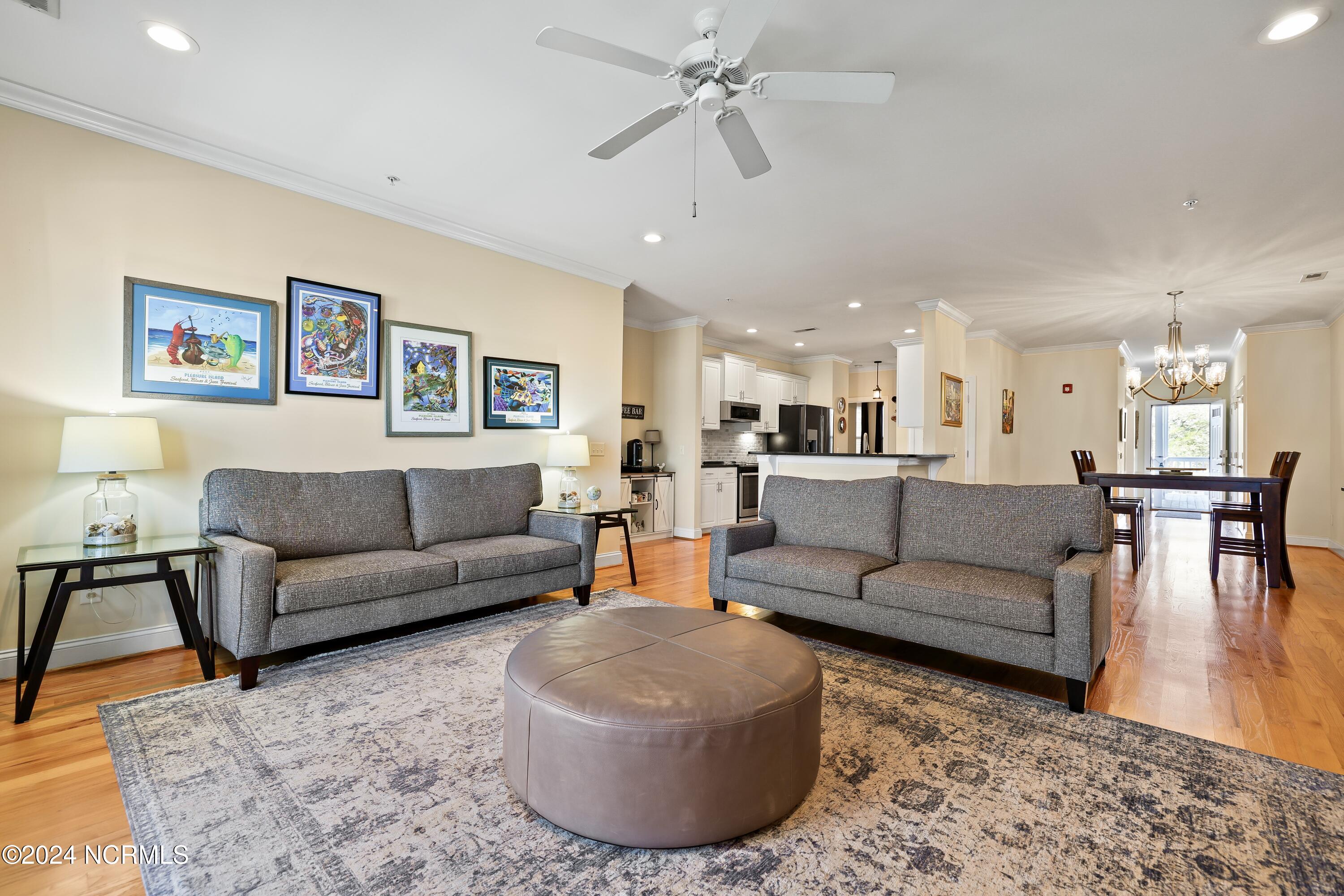 100543708 | Photo 16