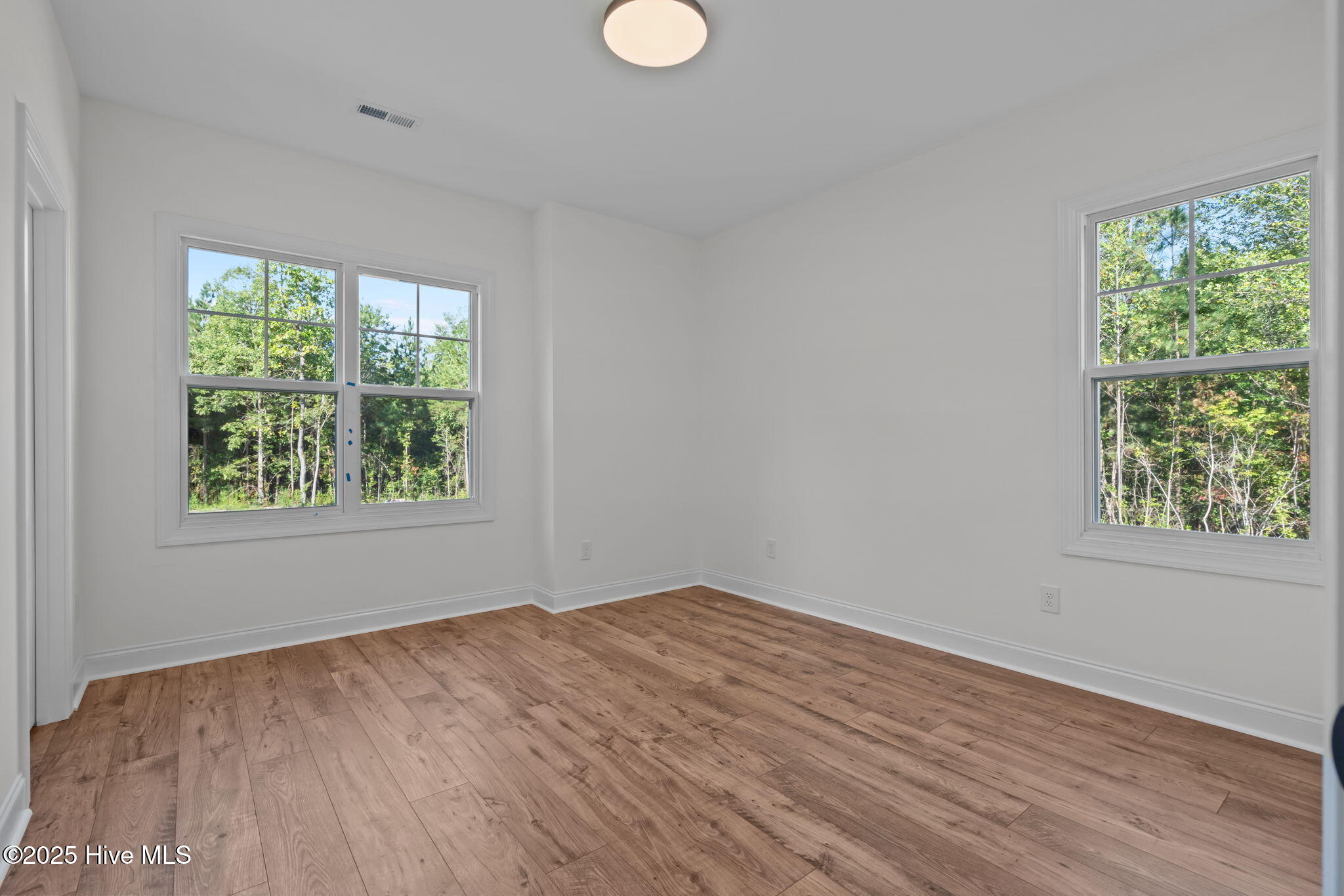 150 Hickory Pointer Way