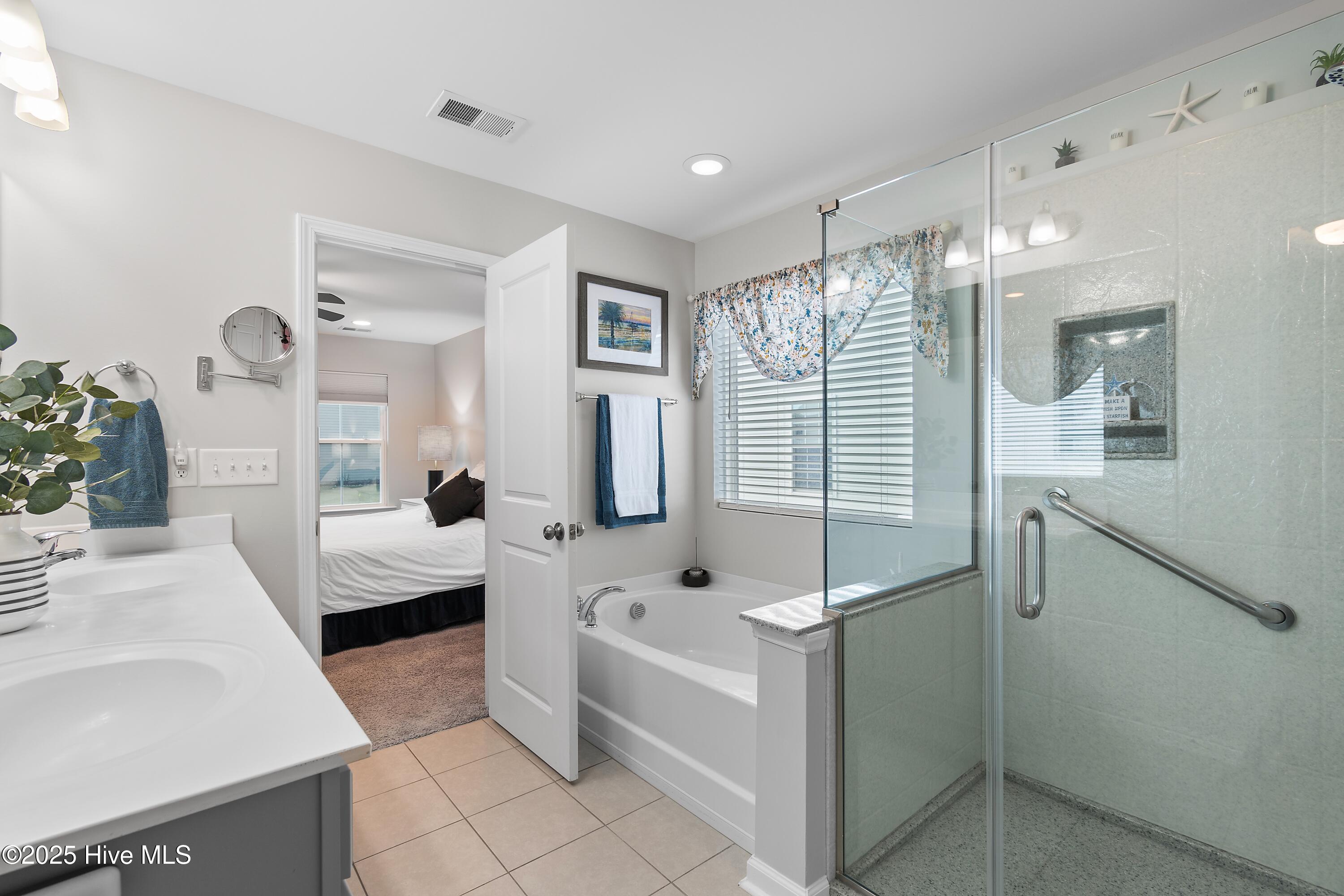 100535031 | Photo 28