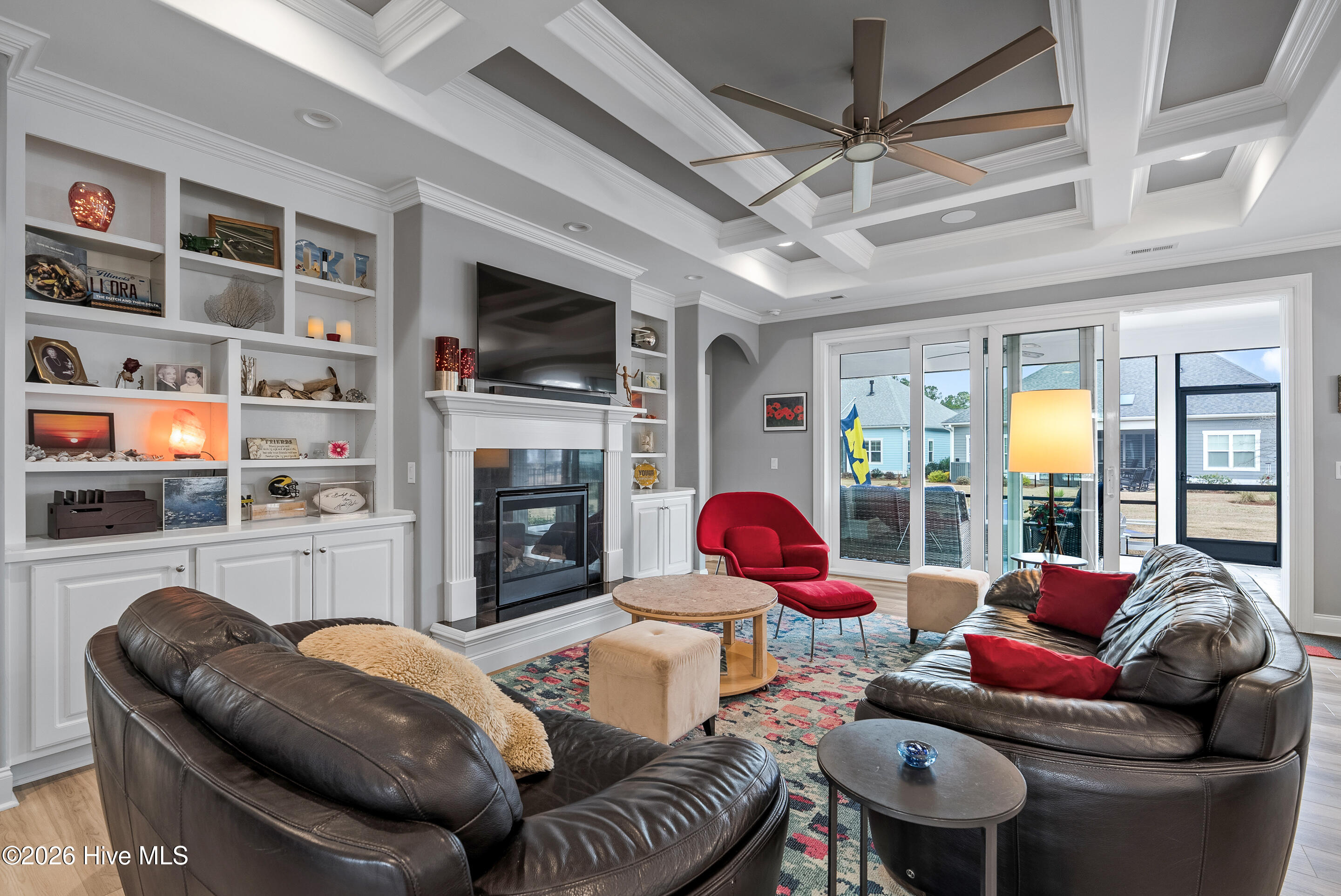 100559737 | Photo 15