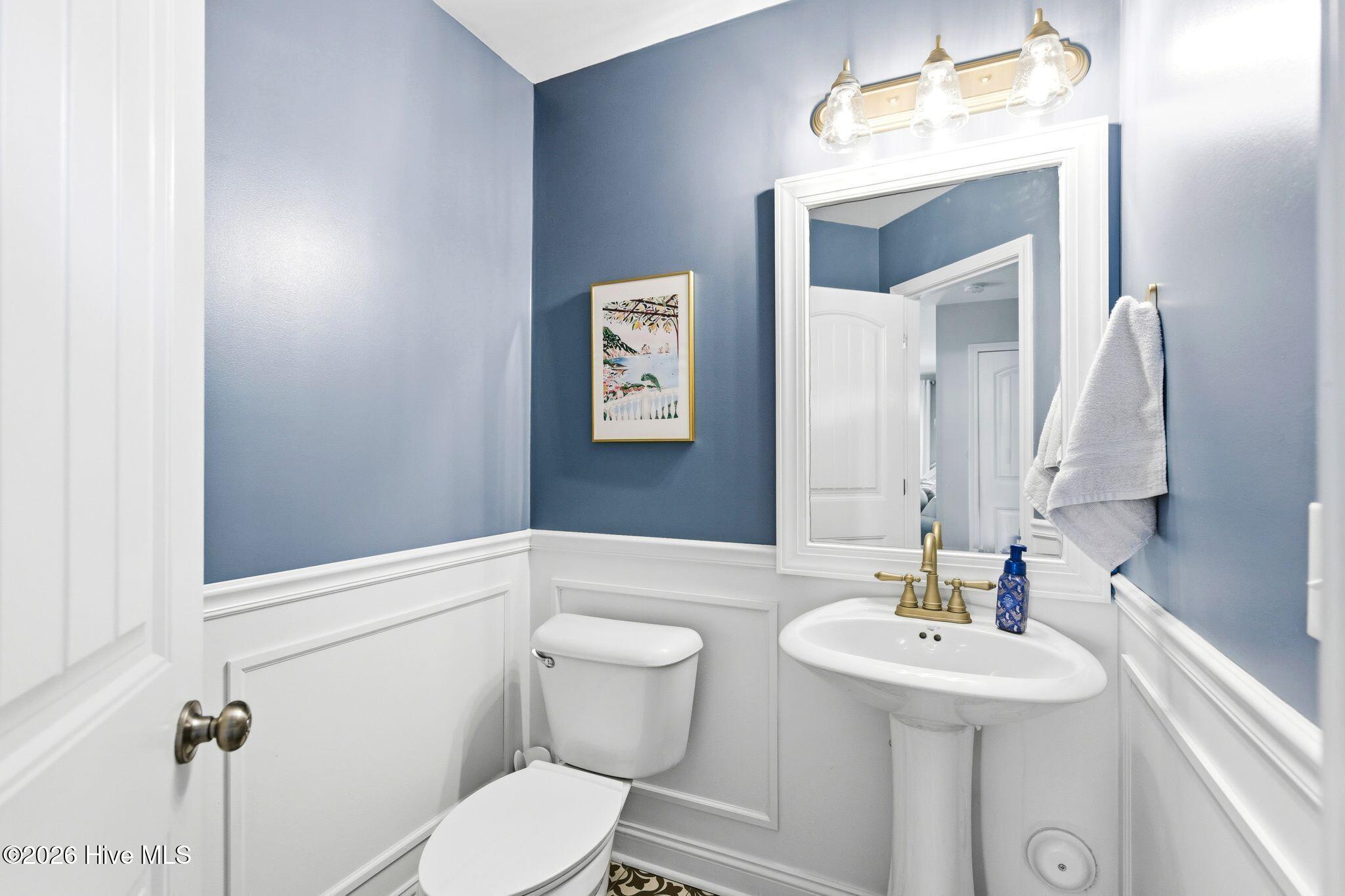 100566118 | Photo 23