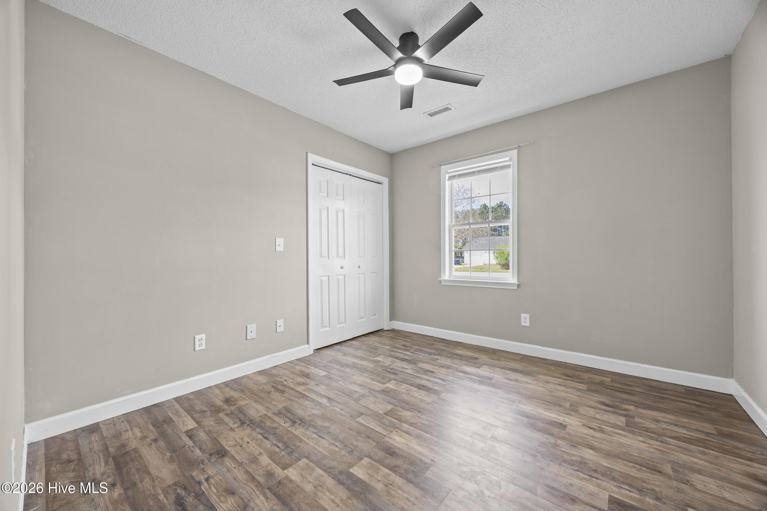 100564039 | Photo 20