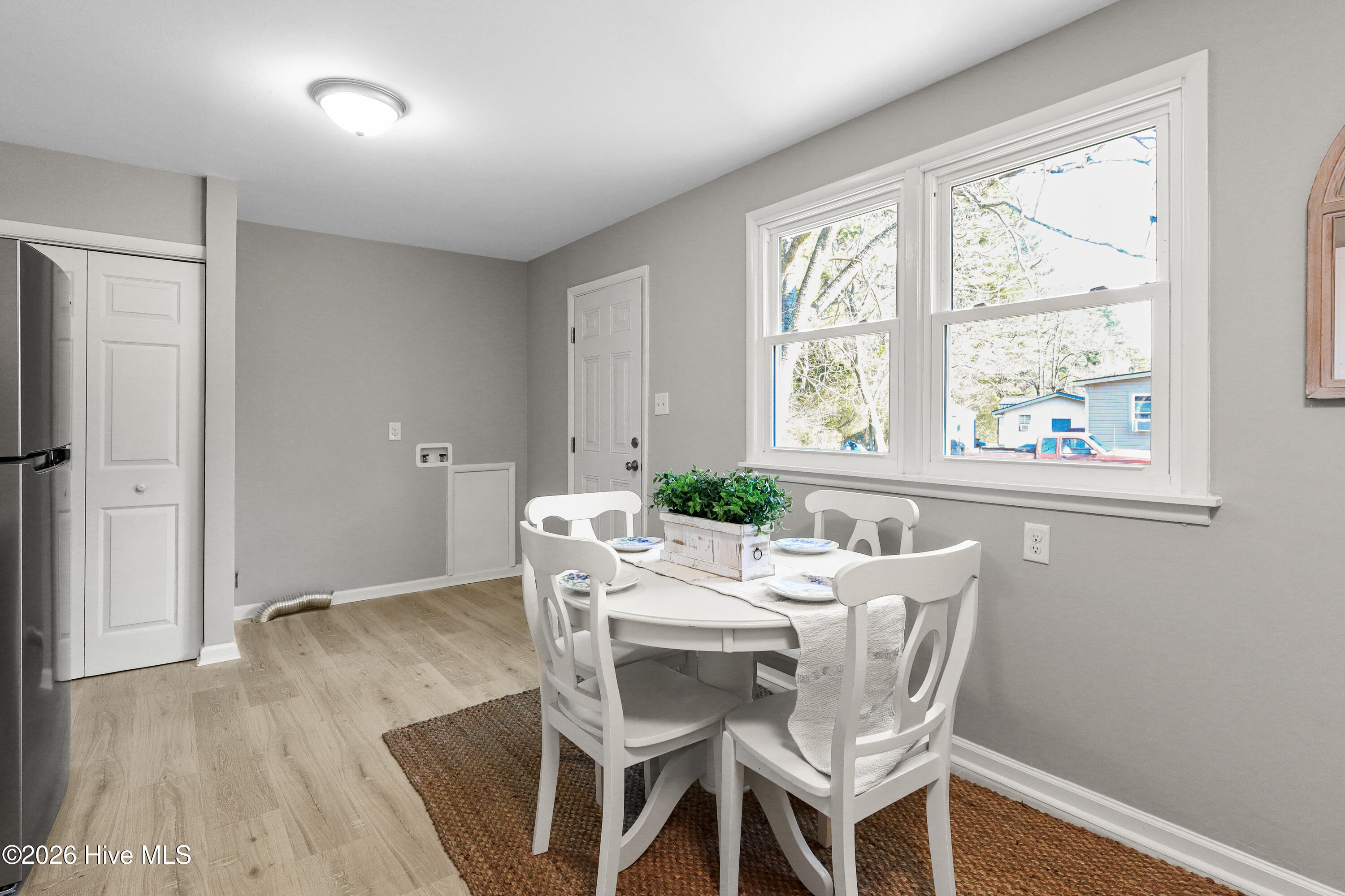 100553720 | Photo 35