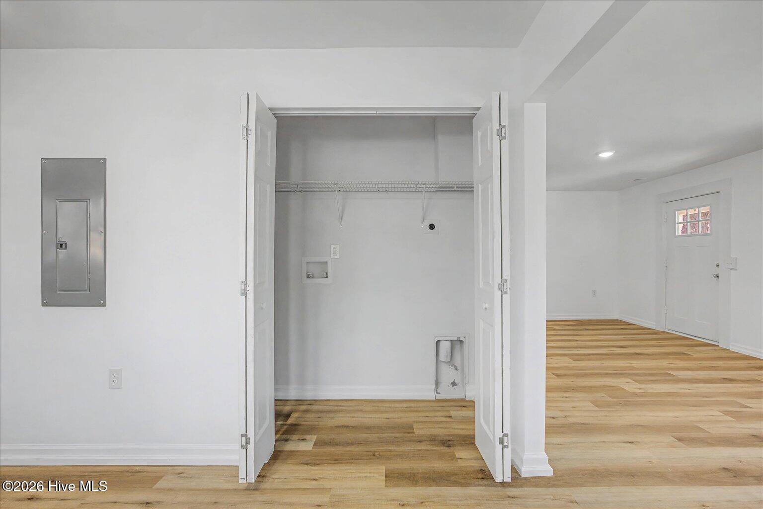 100554181 | Photo 33