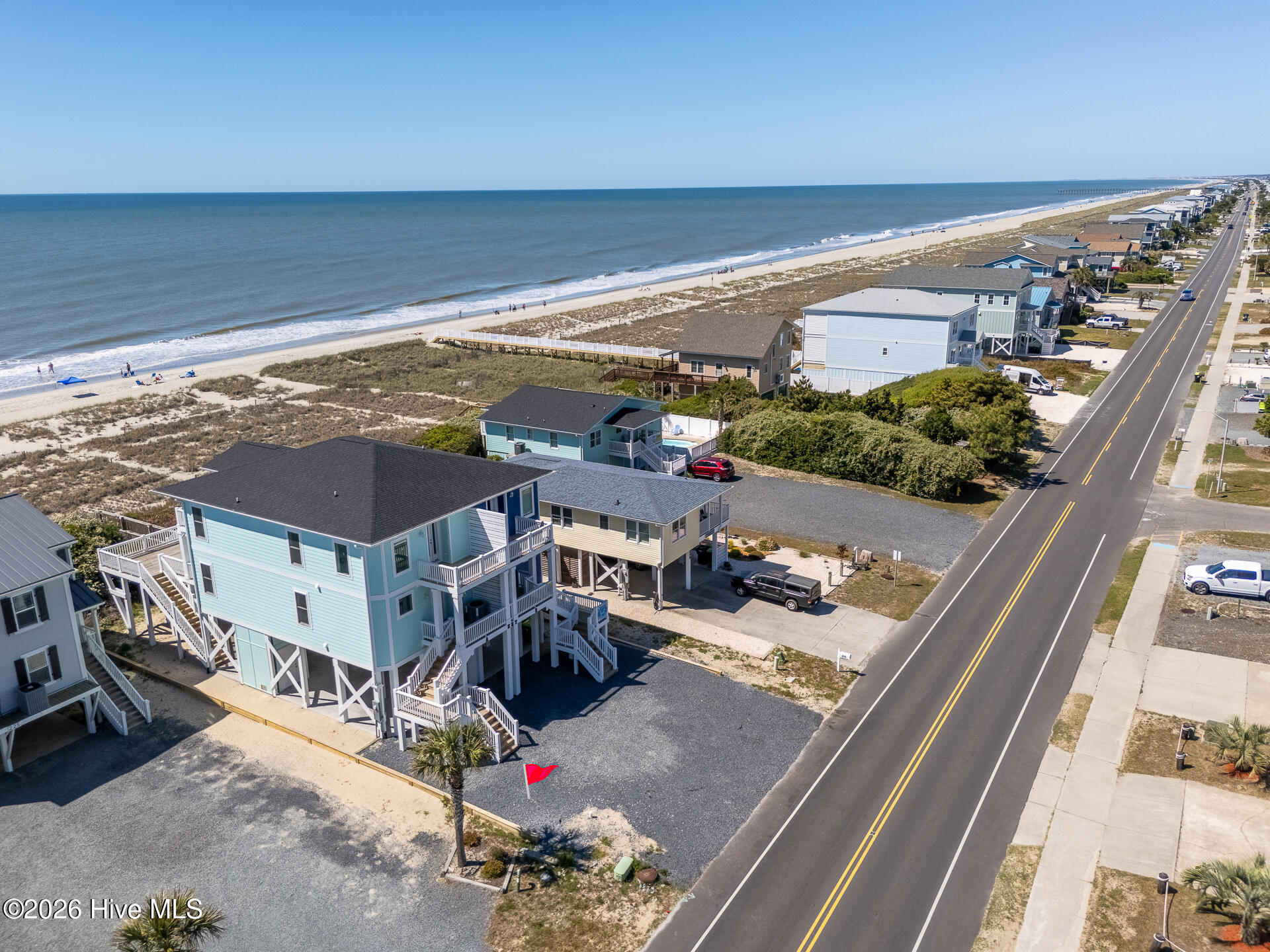 100568096 | Photo 15