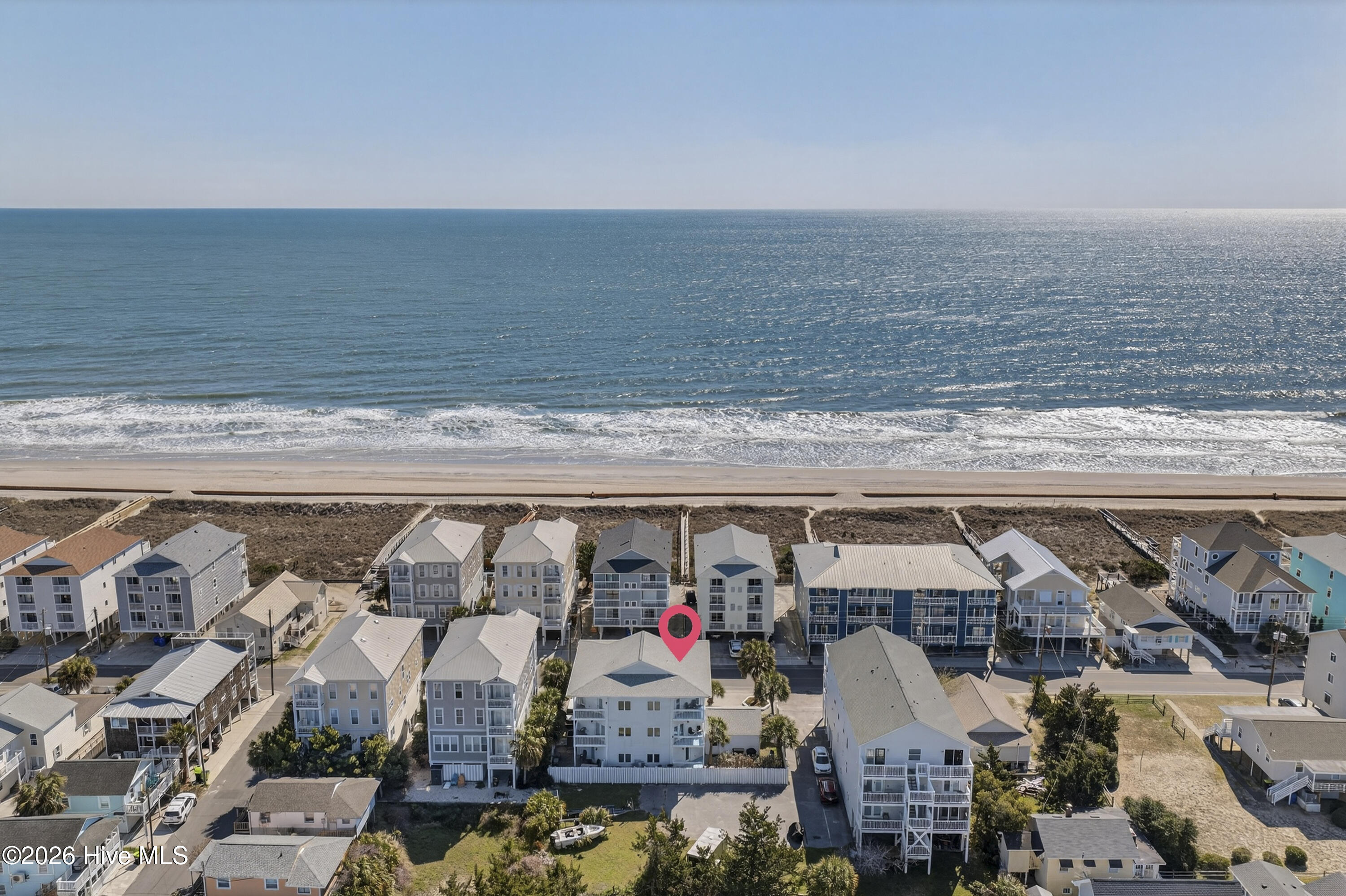 100561786 | Photo 22