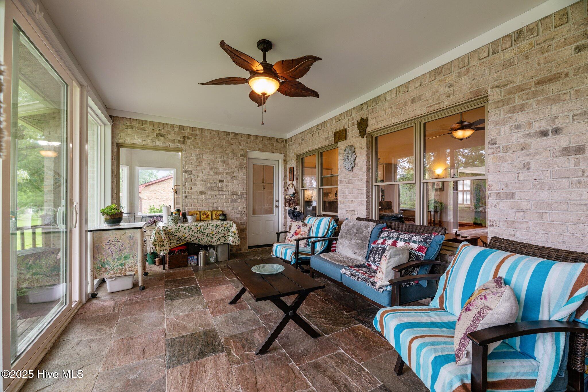 220 Shoreline Drive, New Bern, NC, 28562