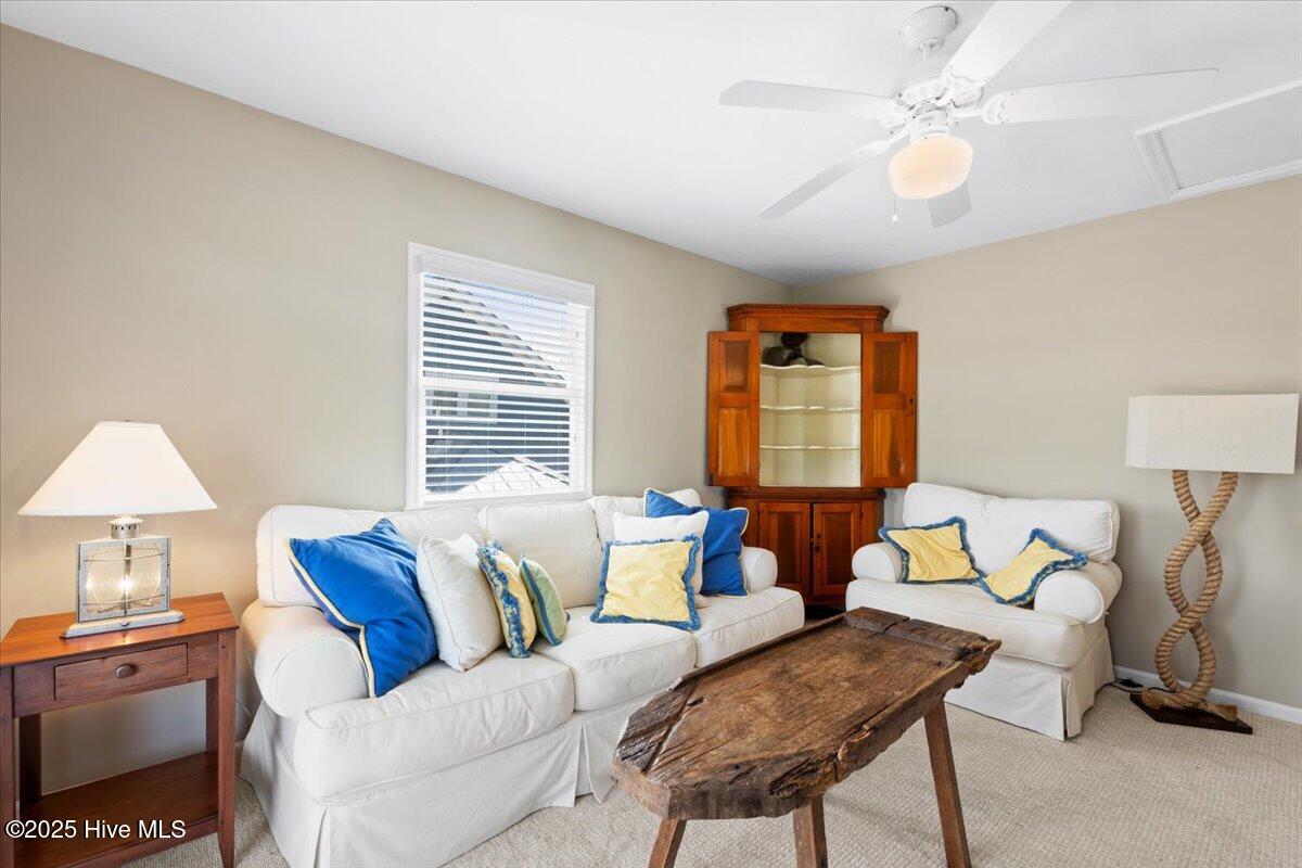 100548122 | Photo 32