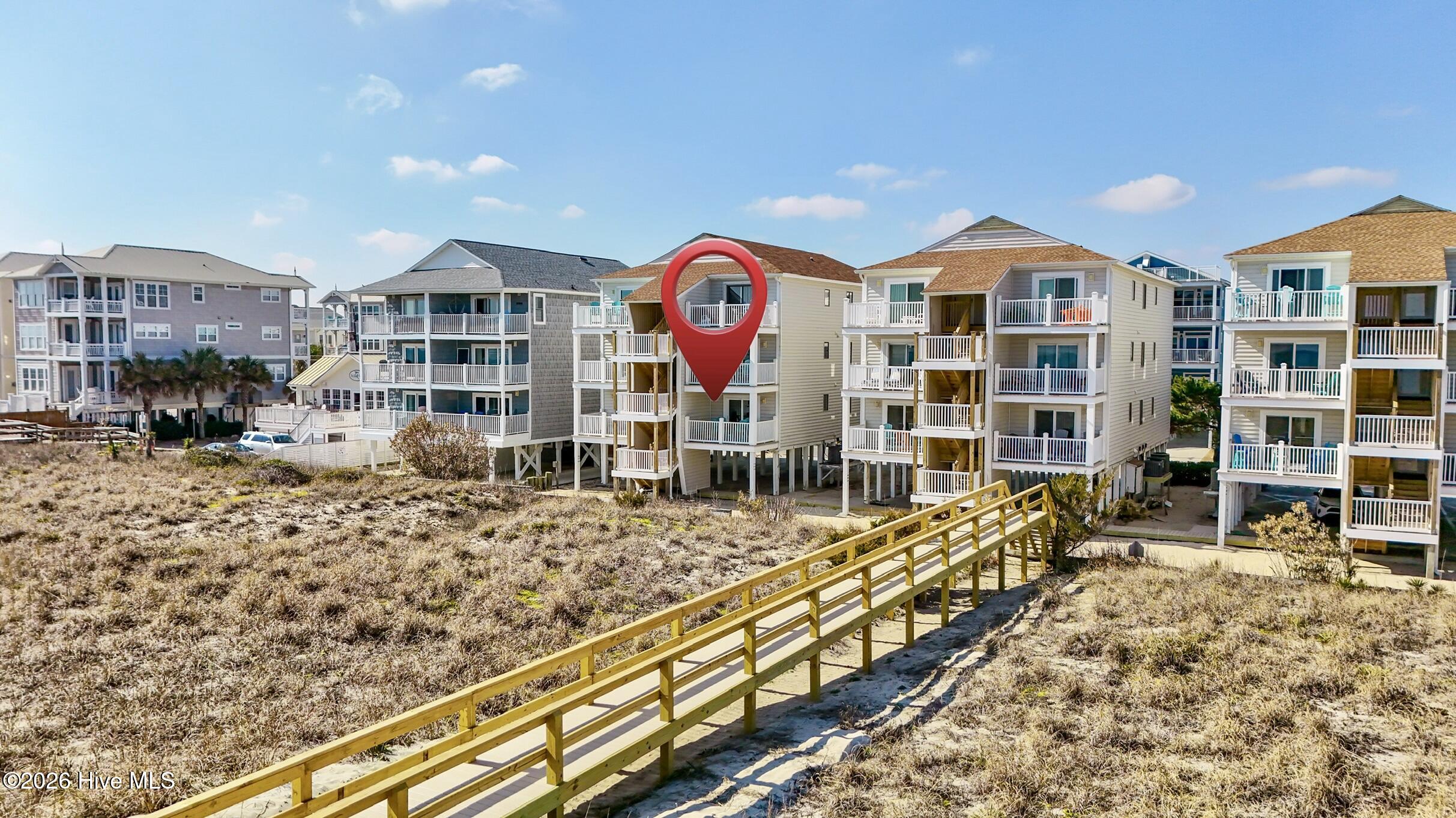 100553998 | Photo 33