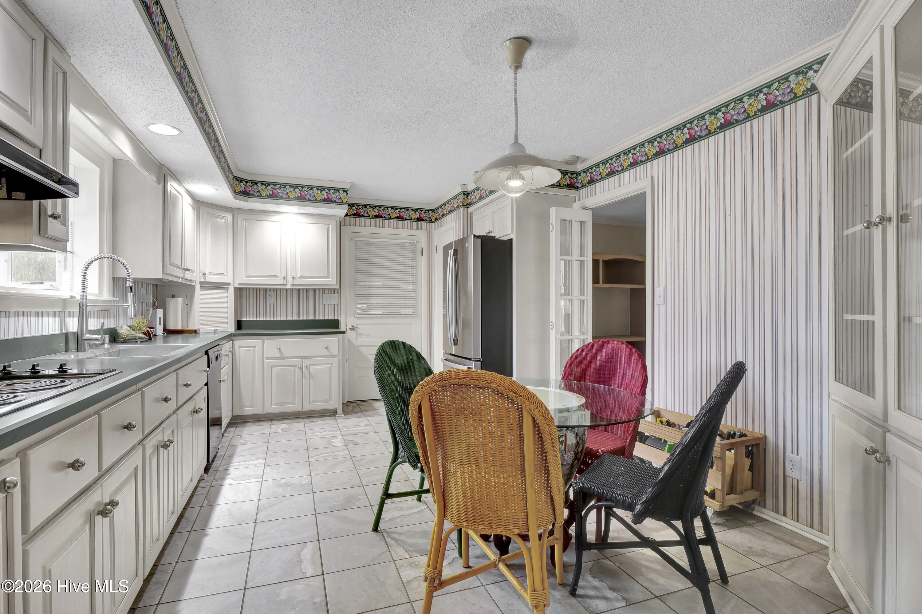 100554422 | Photo 12