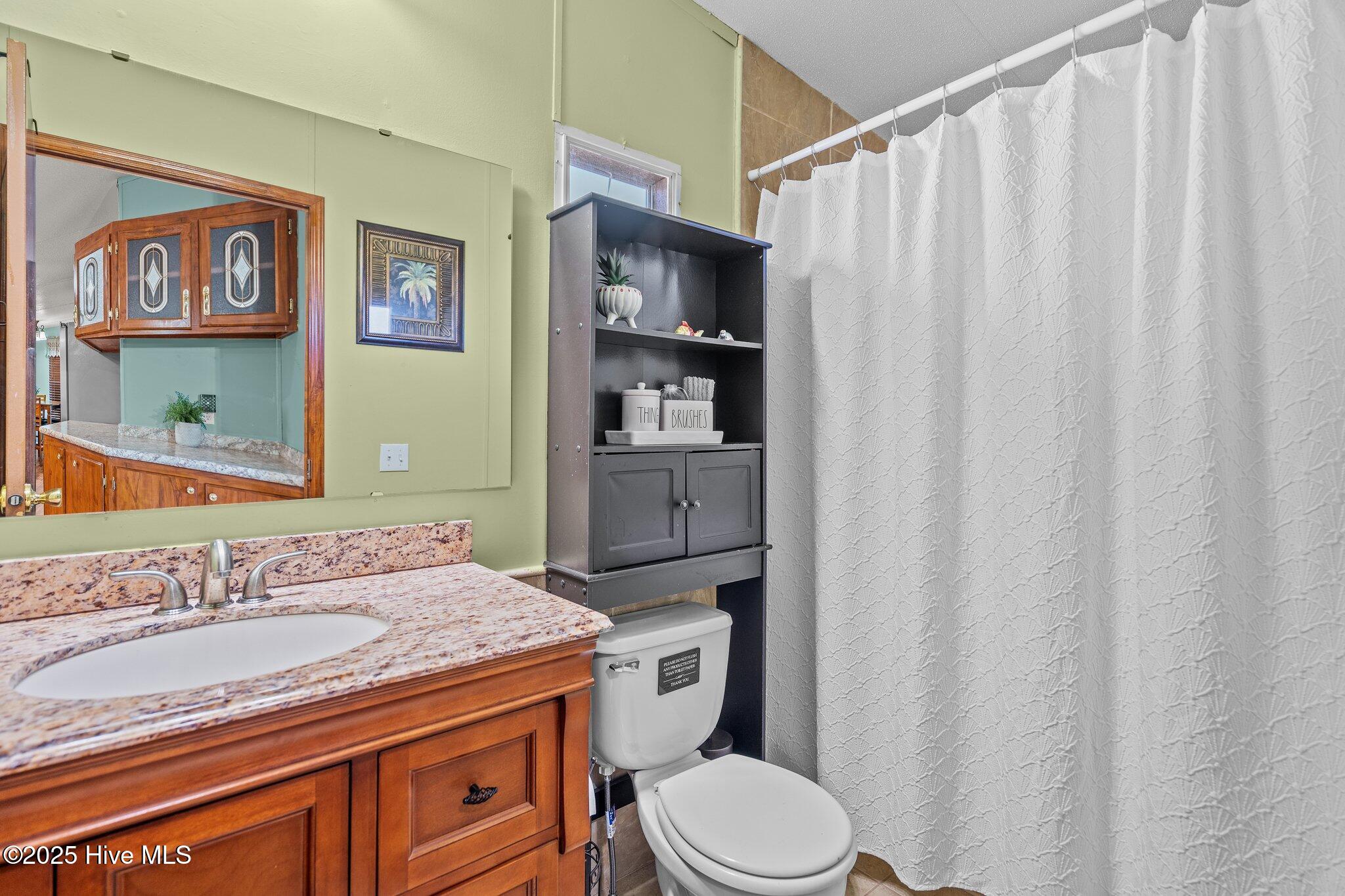 100564611 | Photo 22