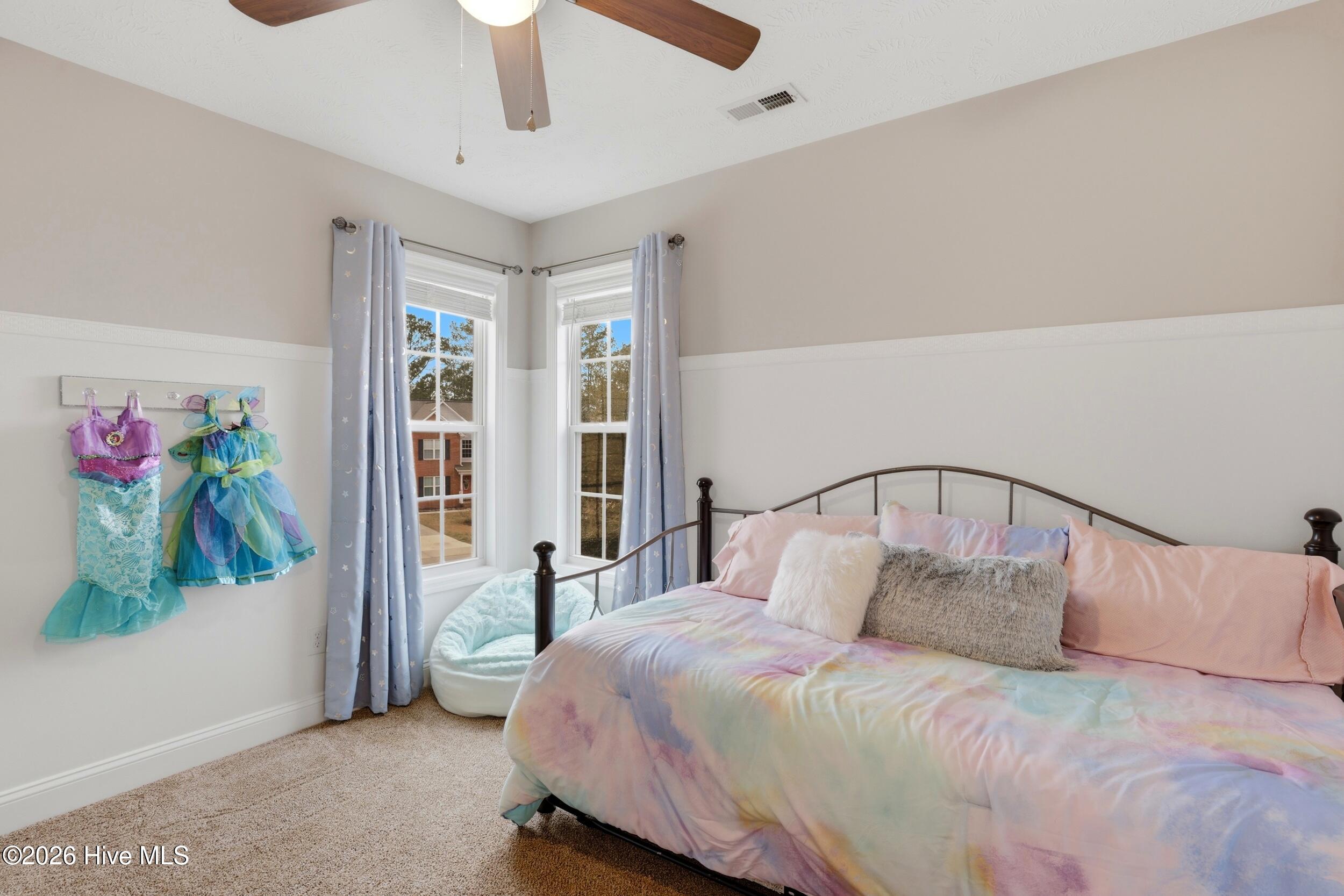 100558119 | Photo 28