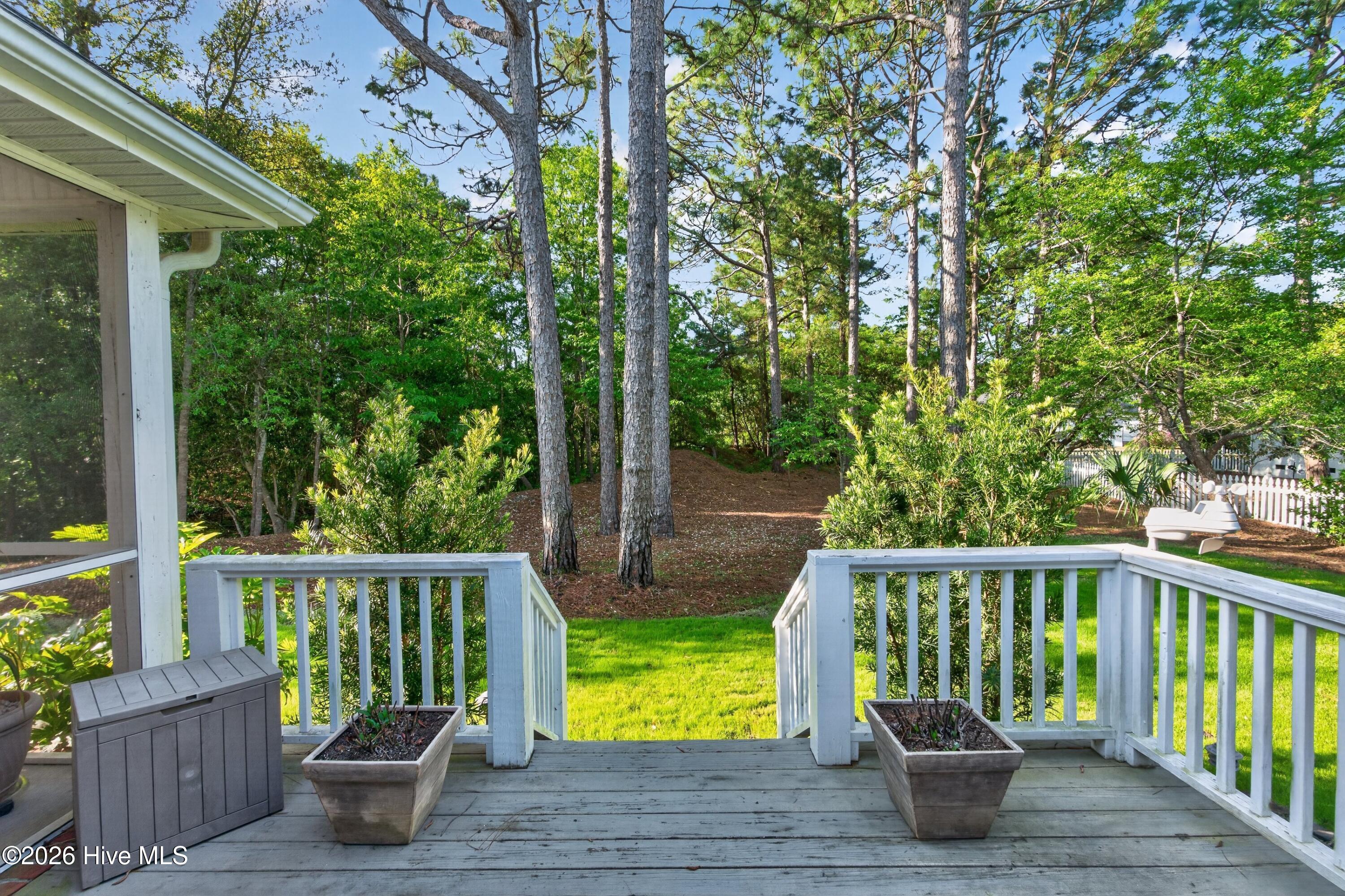 100567726 | Photo 36