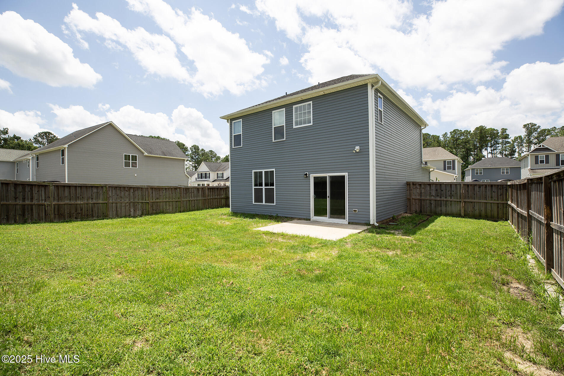 100547149 | Photo 32