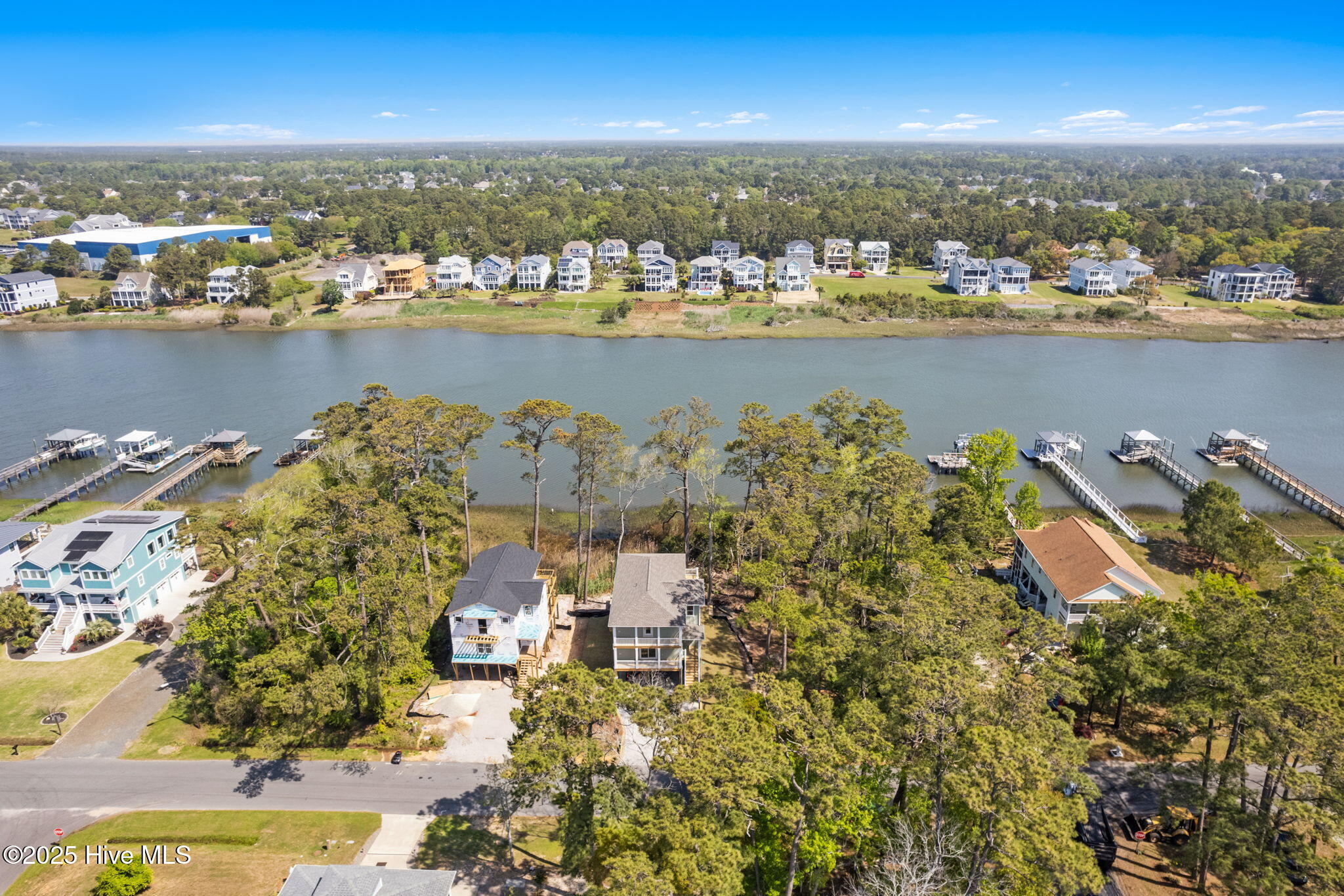 100485023 | Photo 67