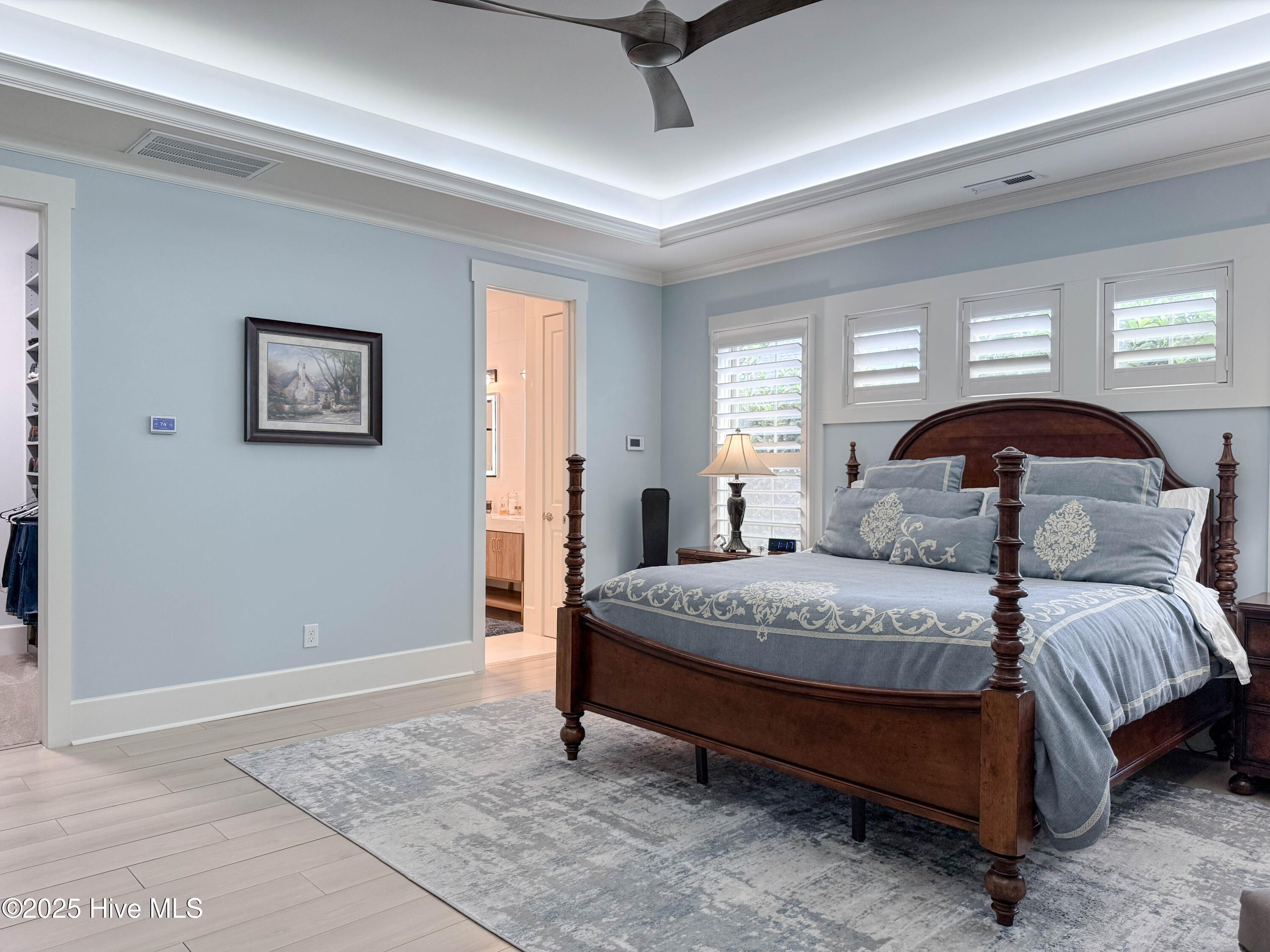 100534073 | Photo 41