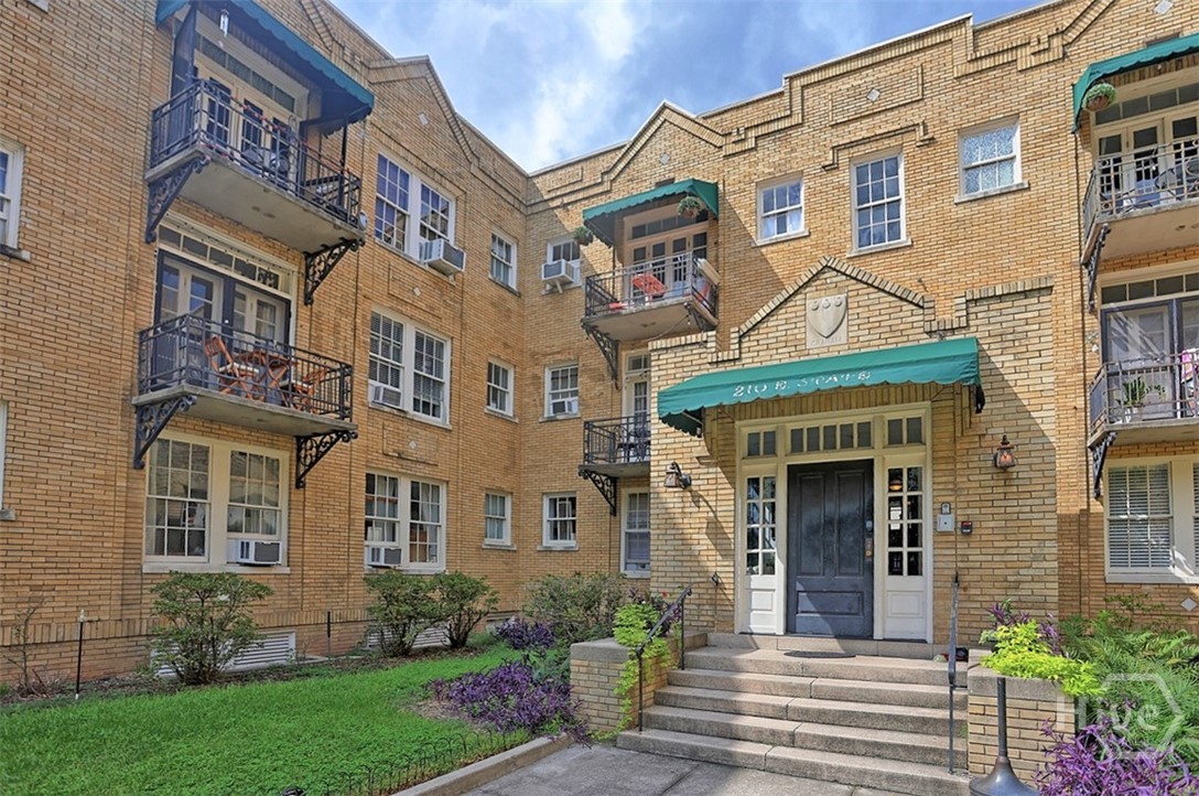 5th image of 210 E State St #16, Savannah, GA 31401 | MLS# SA362176