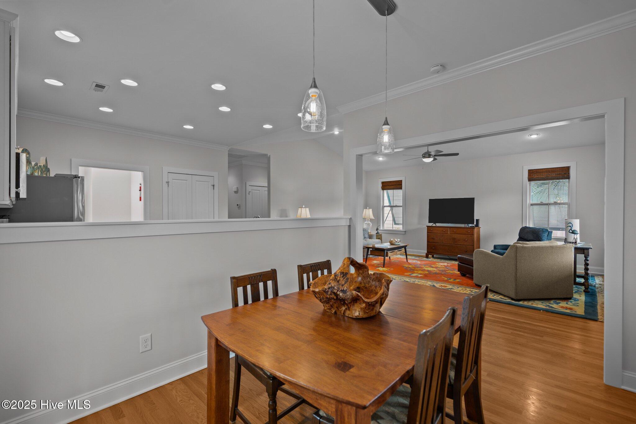 418 Columbia Avenue, Carolina Beach, NC 28428 – photo 12: 23-web-or-mls-DSC03830