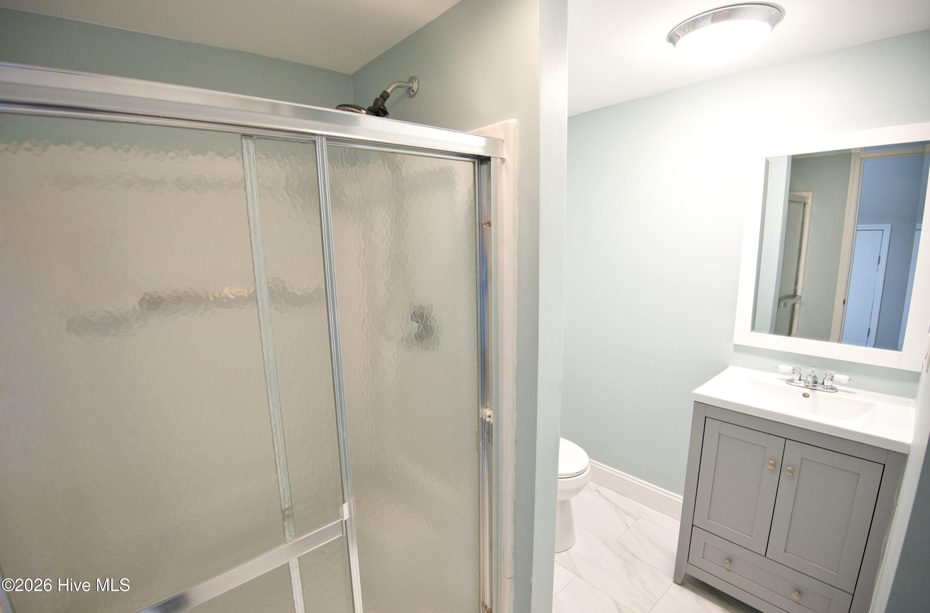 100558044 | Photo 51