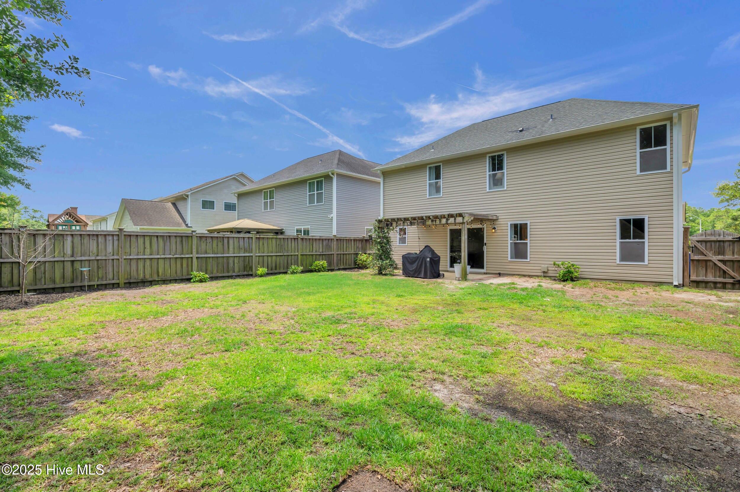 100516387 | Photo 21