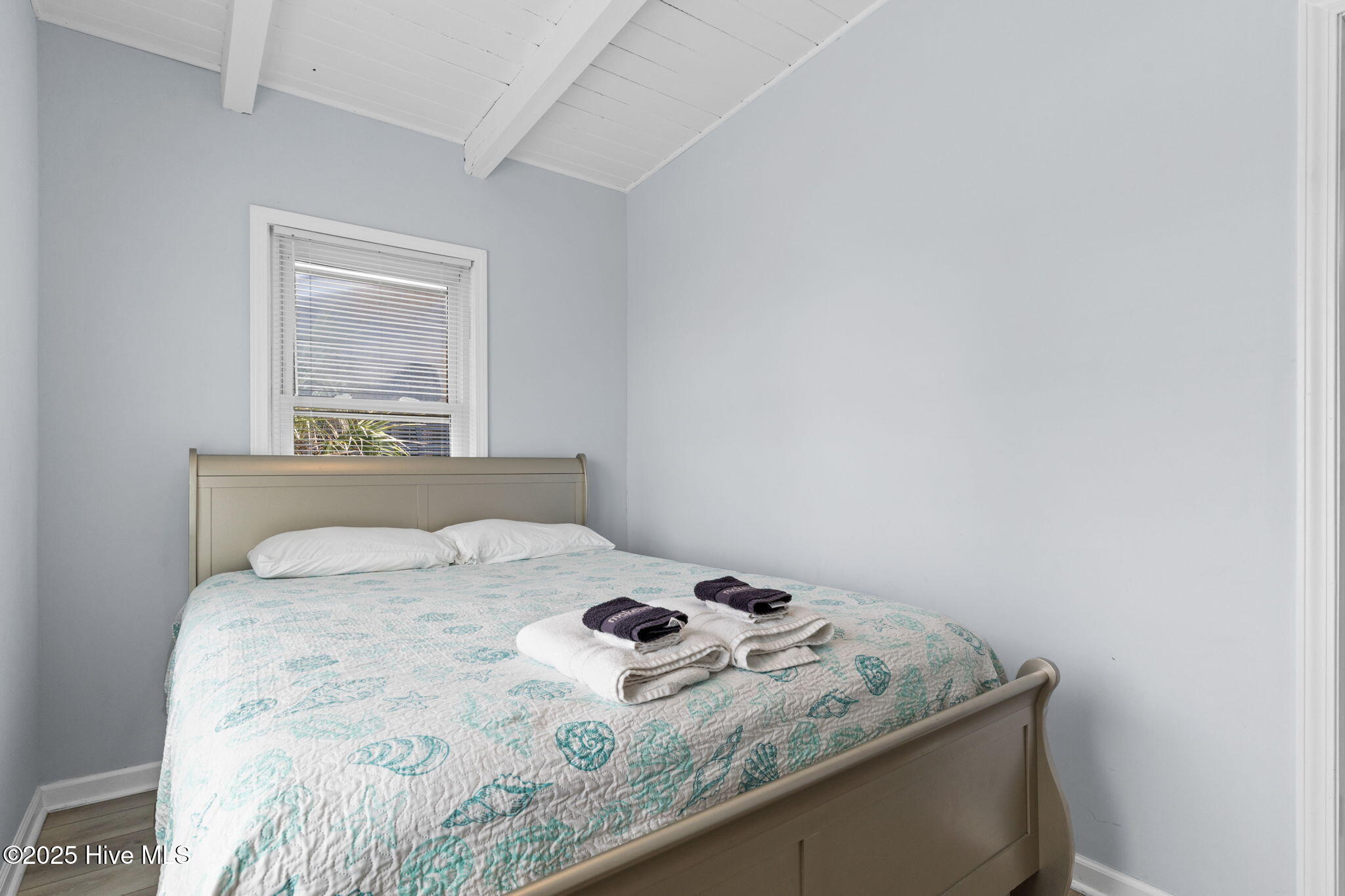 100526809 | Photo 34